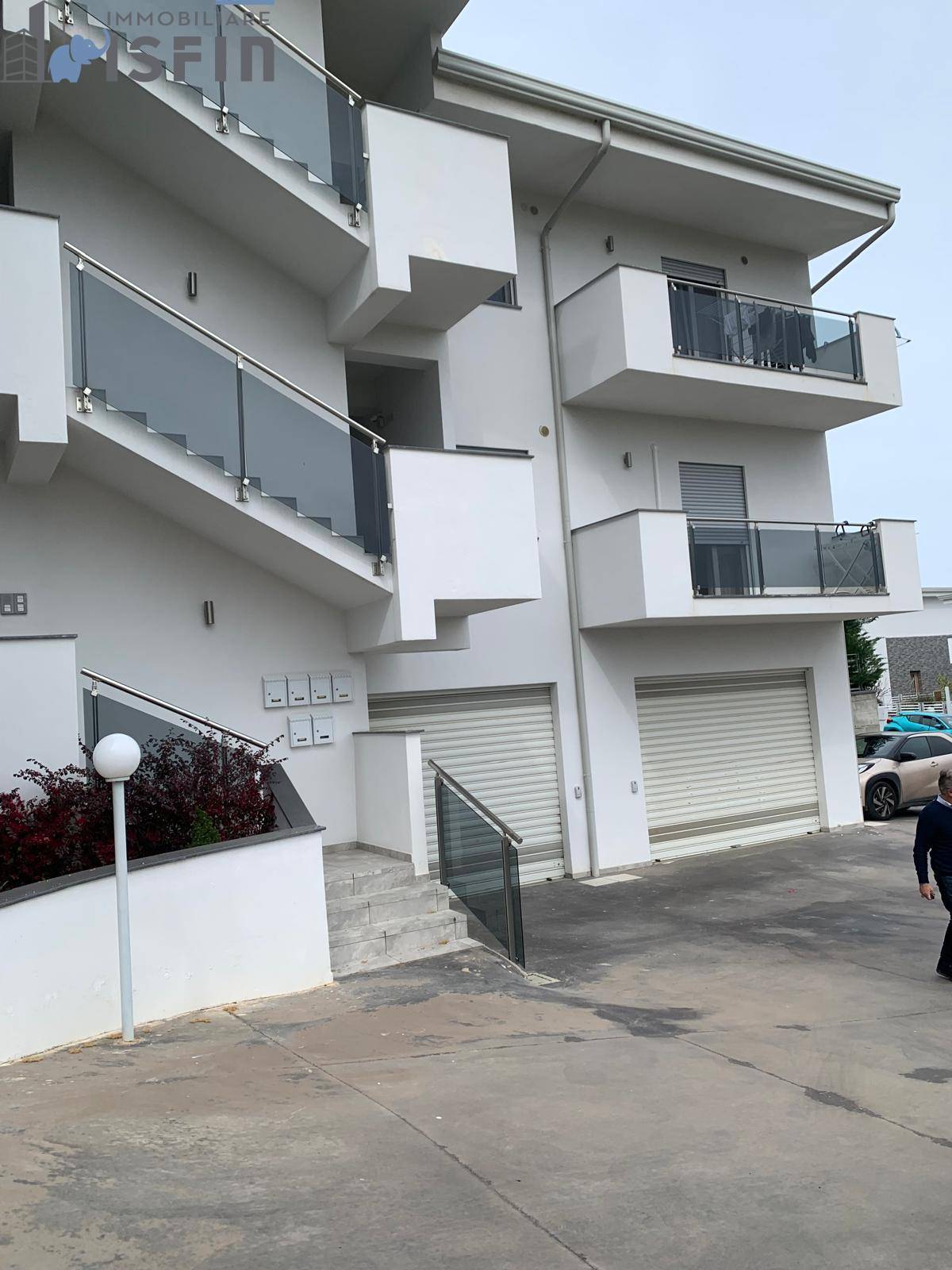 Magazzini Depositi in vendita a Mendicino, C.da Pasquali