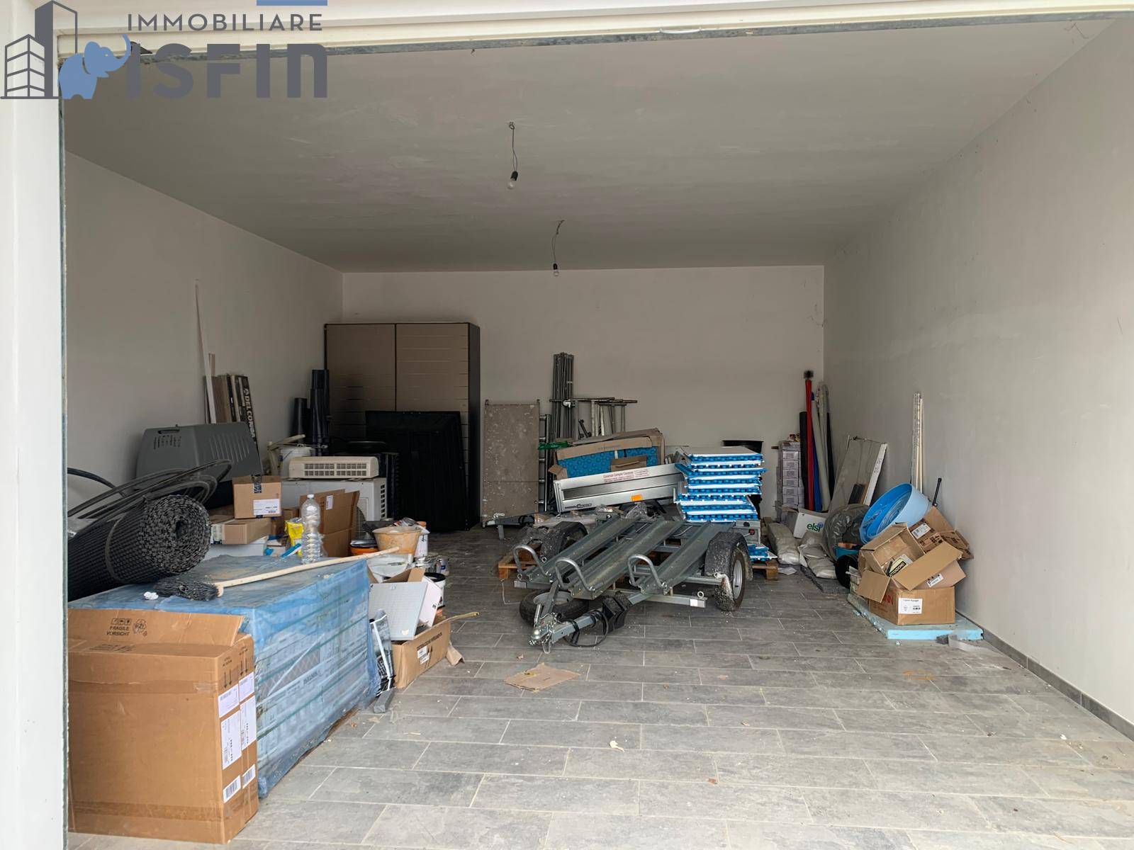 Magazzini Depositi in vendita a Mendicino, C.da Pasquali