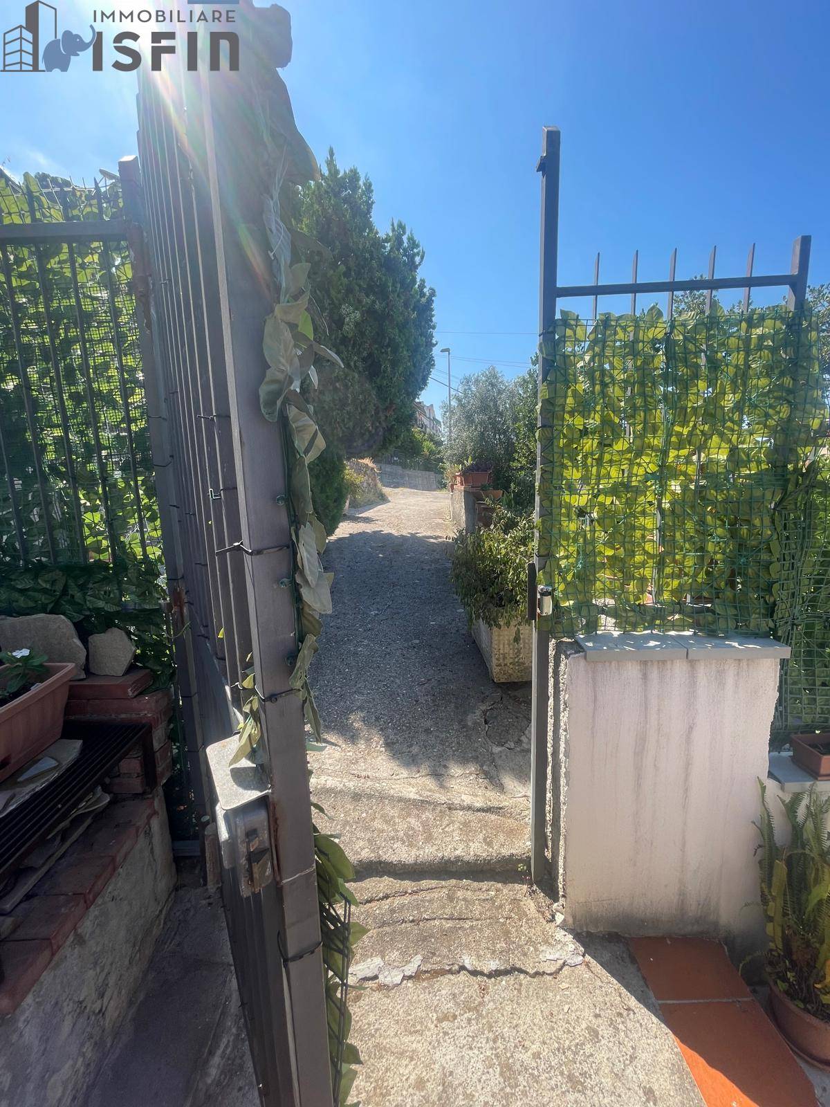 Appartamento in vendita a Paola