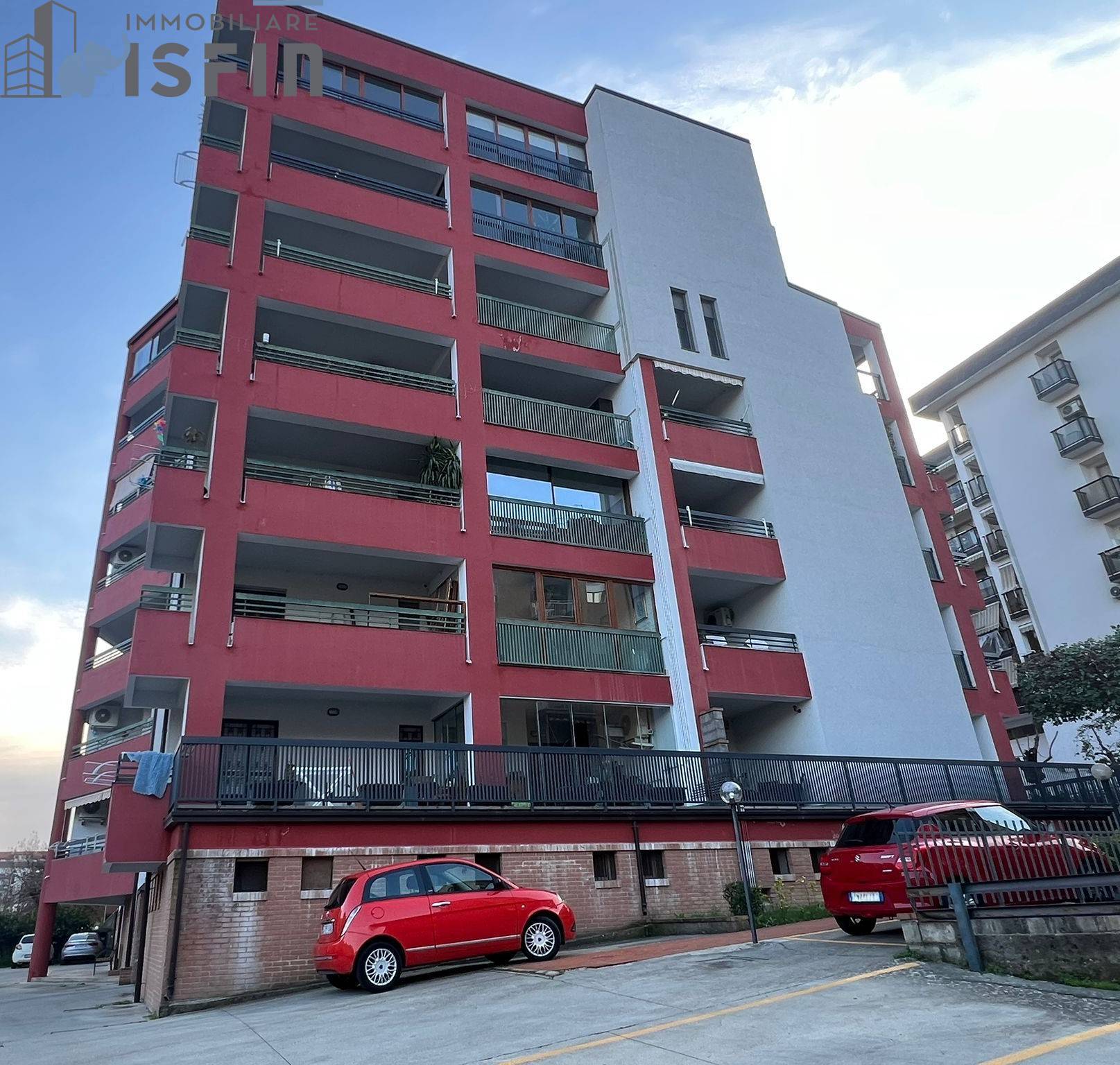 Appartamento in vendita a Cosenza, Centro