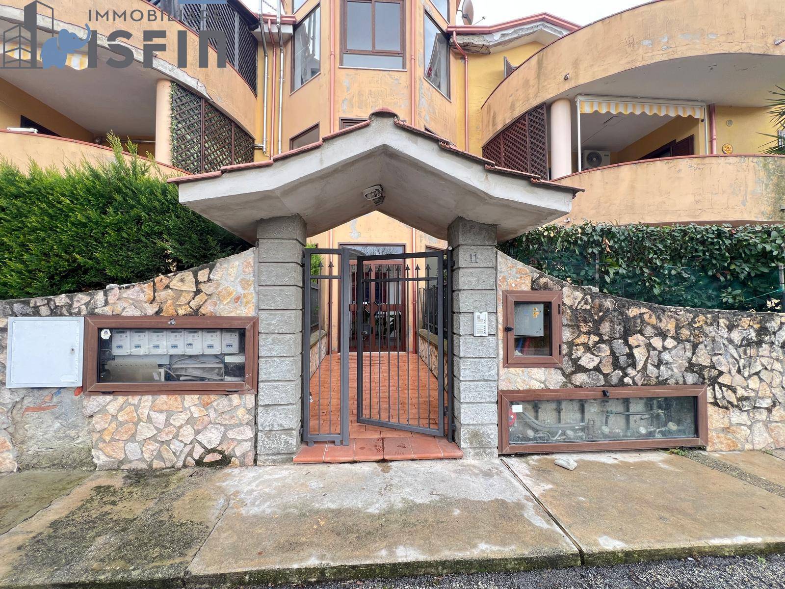 Appartamento in vendita a Mendicino, C.da Pasquali