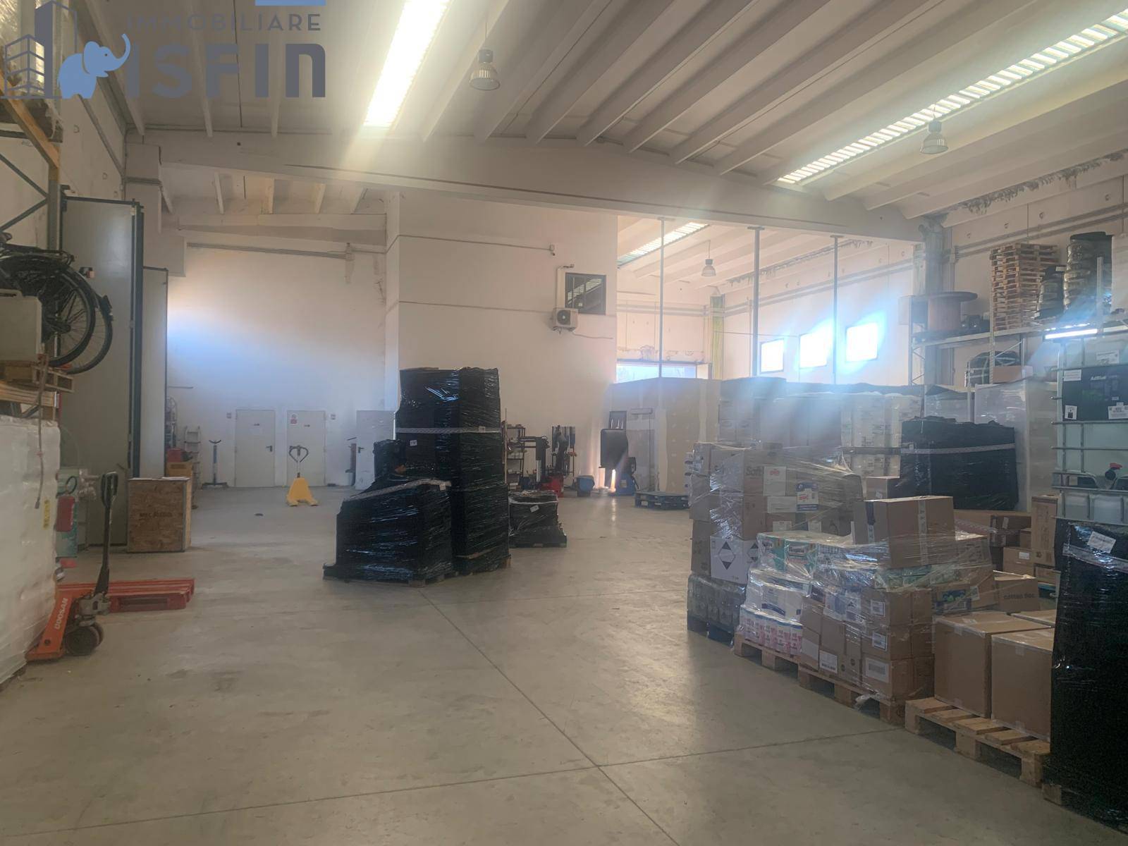 Capannone in vendita a Rende, C.da Lecco