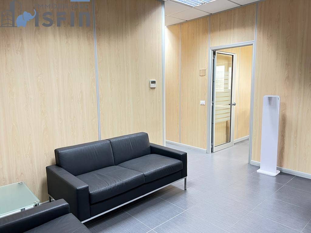 APPARTAMENTO/ USO UFFICIO in vendita a Rende, C.da Lecco