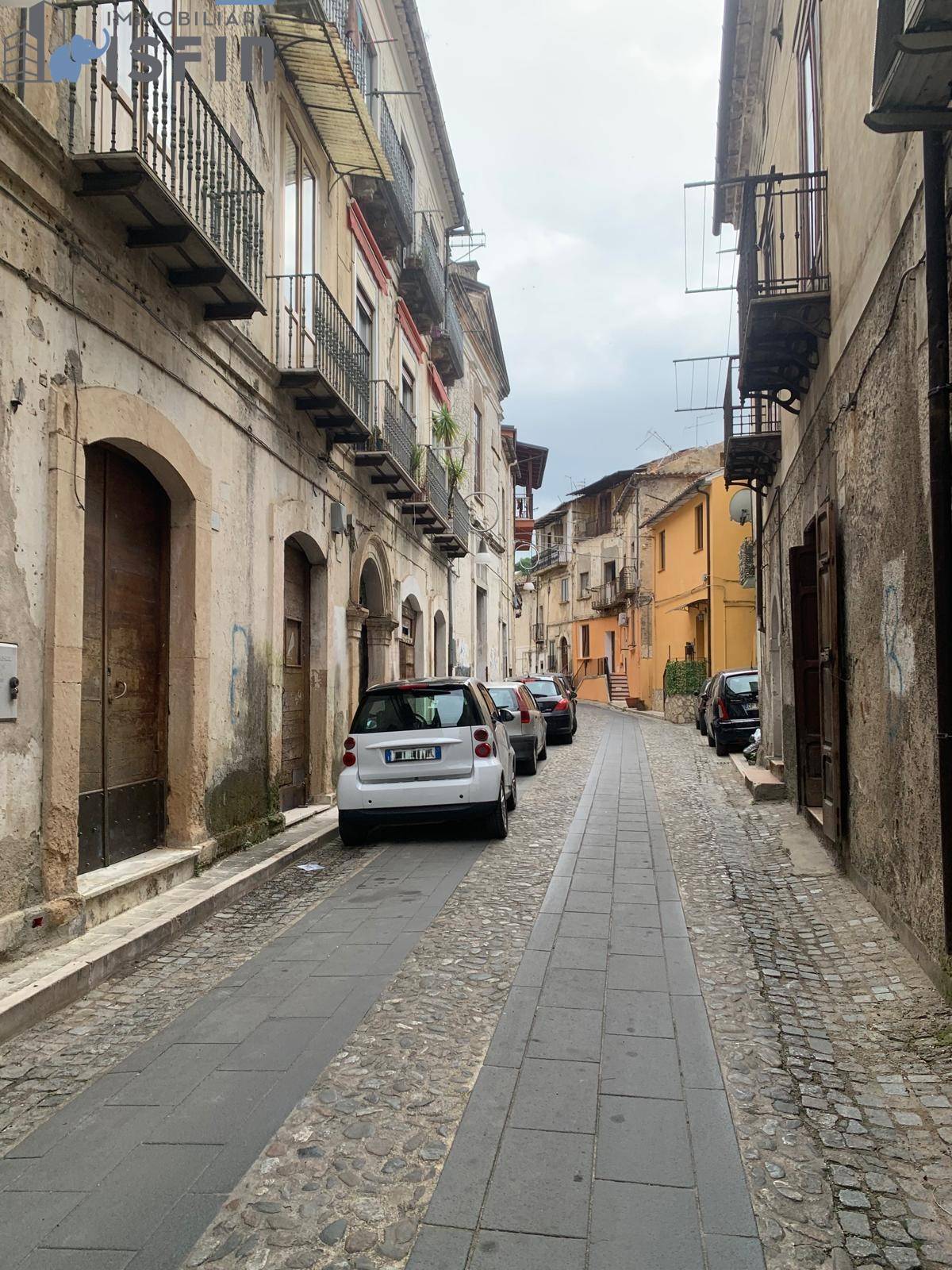 Appartamento in vendita a Cosenza, Centro Storico