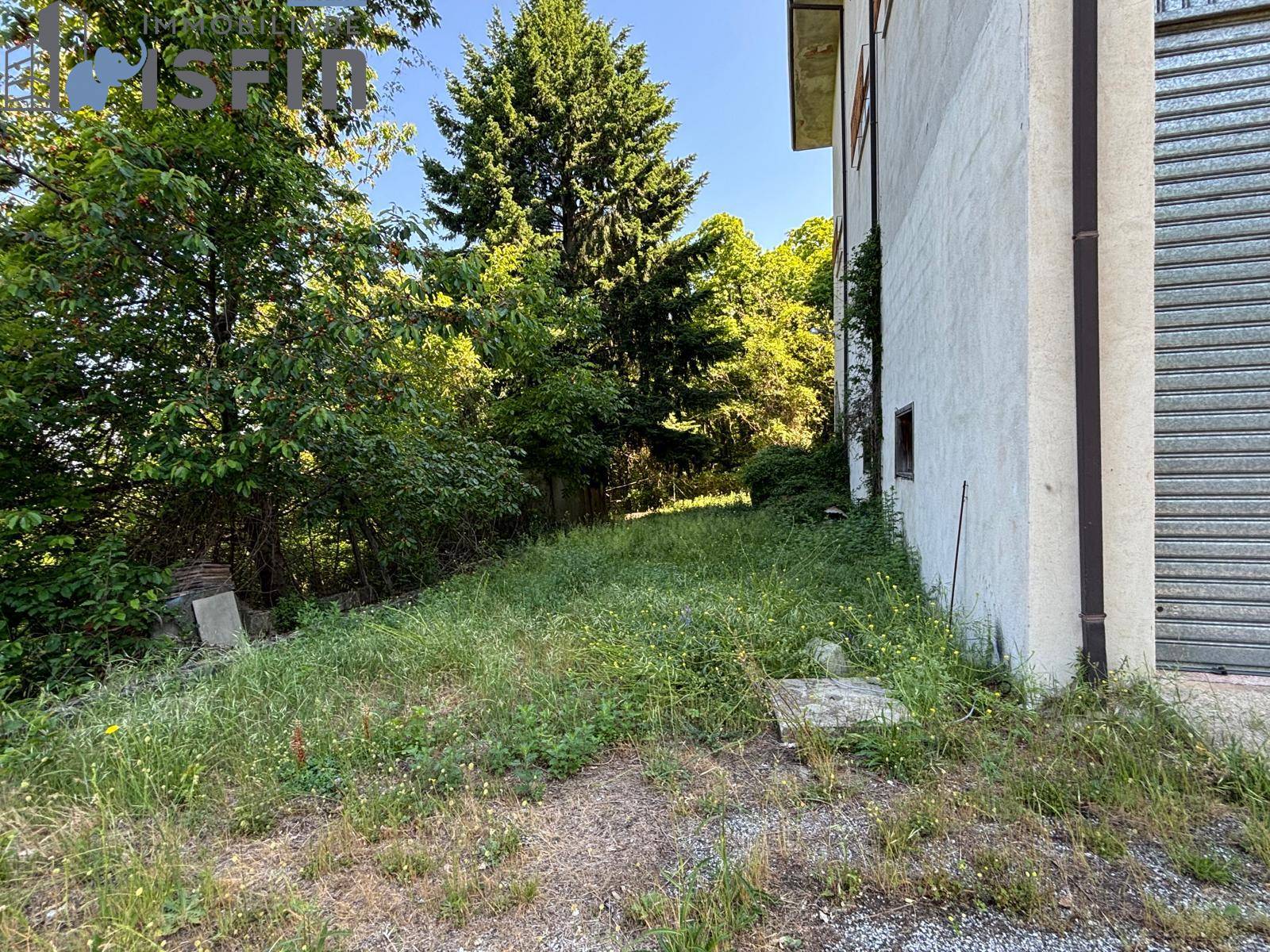 Intero fabbricato terra cielo in vendita a Casali del Manco