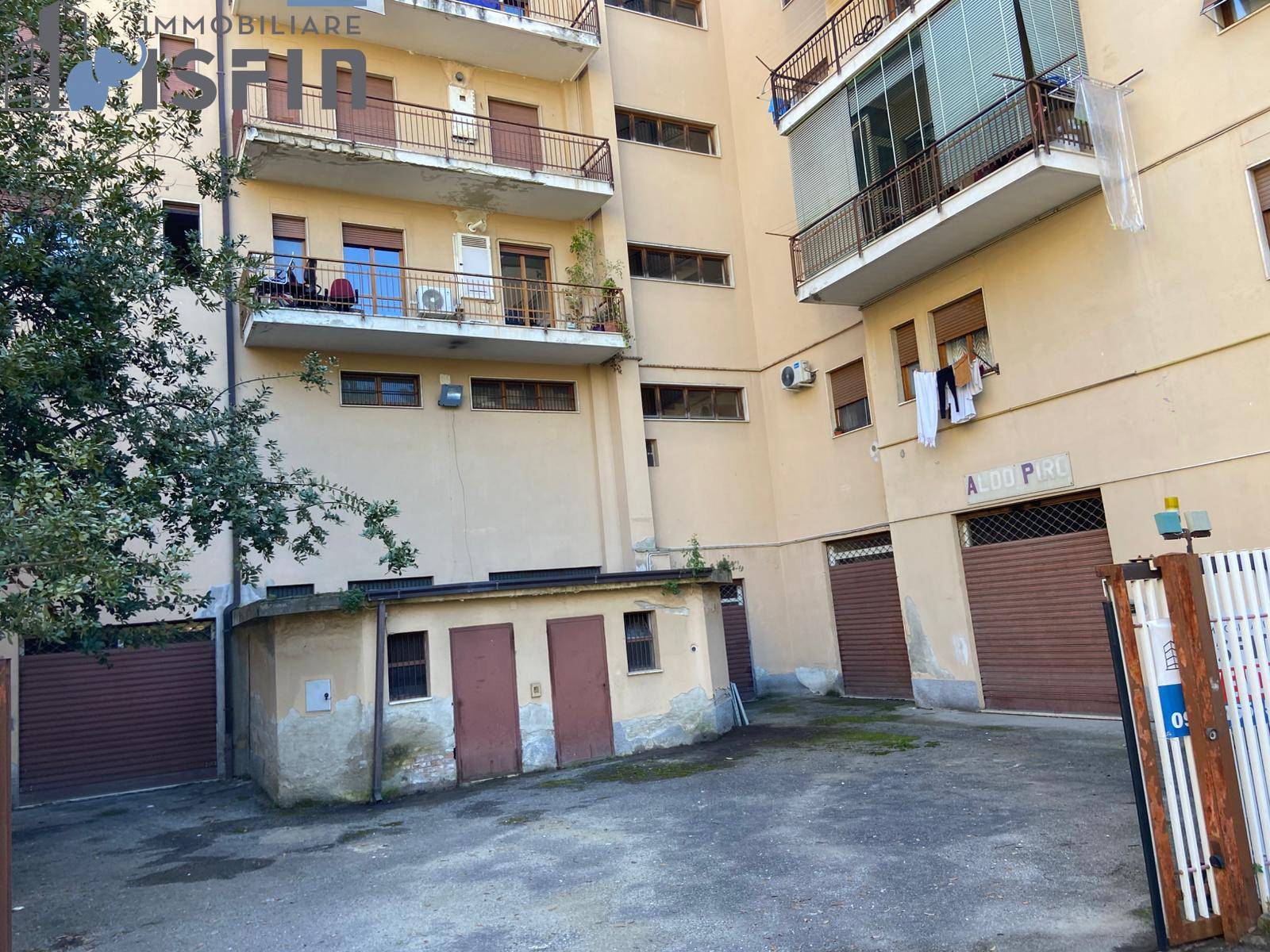 deposito in vendita a Cosenza, Centro