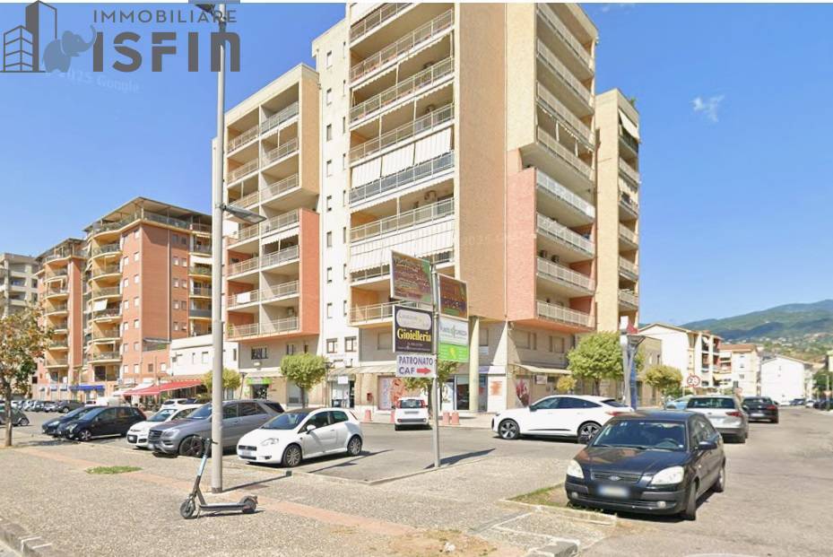 APPARTAMENTO/ USO UFFICIO in affitto a Cosenza, Centro