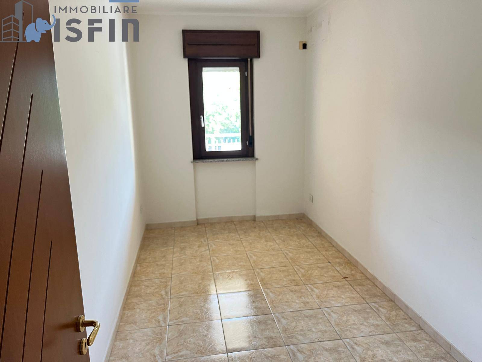 APPARTAMENTO/ USO UFFICIO in affitto a Cosenza, Centro