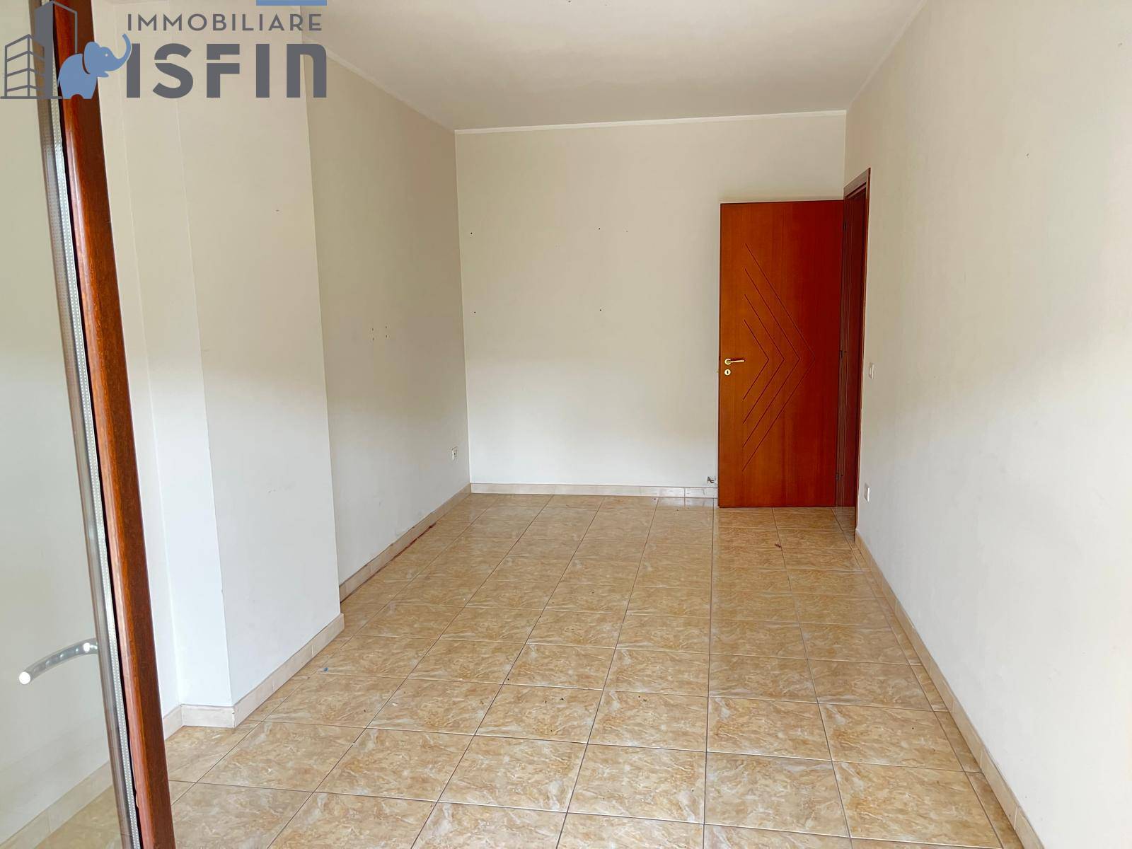 APPARTAMENTO/ USO UFFICIO in affitto a Cosenza, Centro