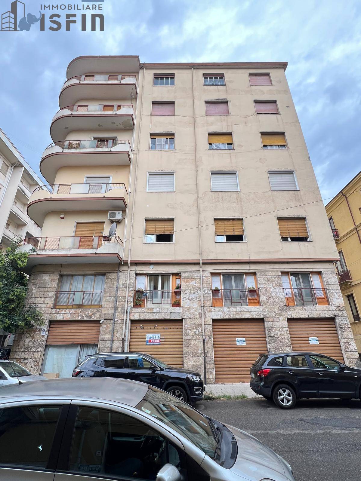 Magazzini Depositi in vendita a Cosenza, Centro