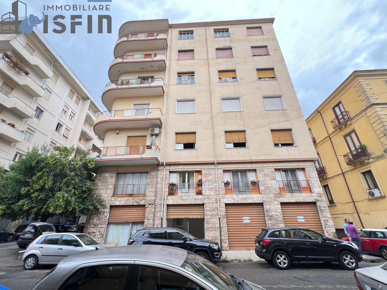 Magazzini Depositi in vendita a Cosenza, Centro