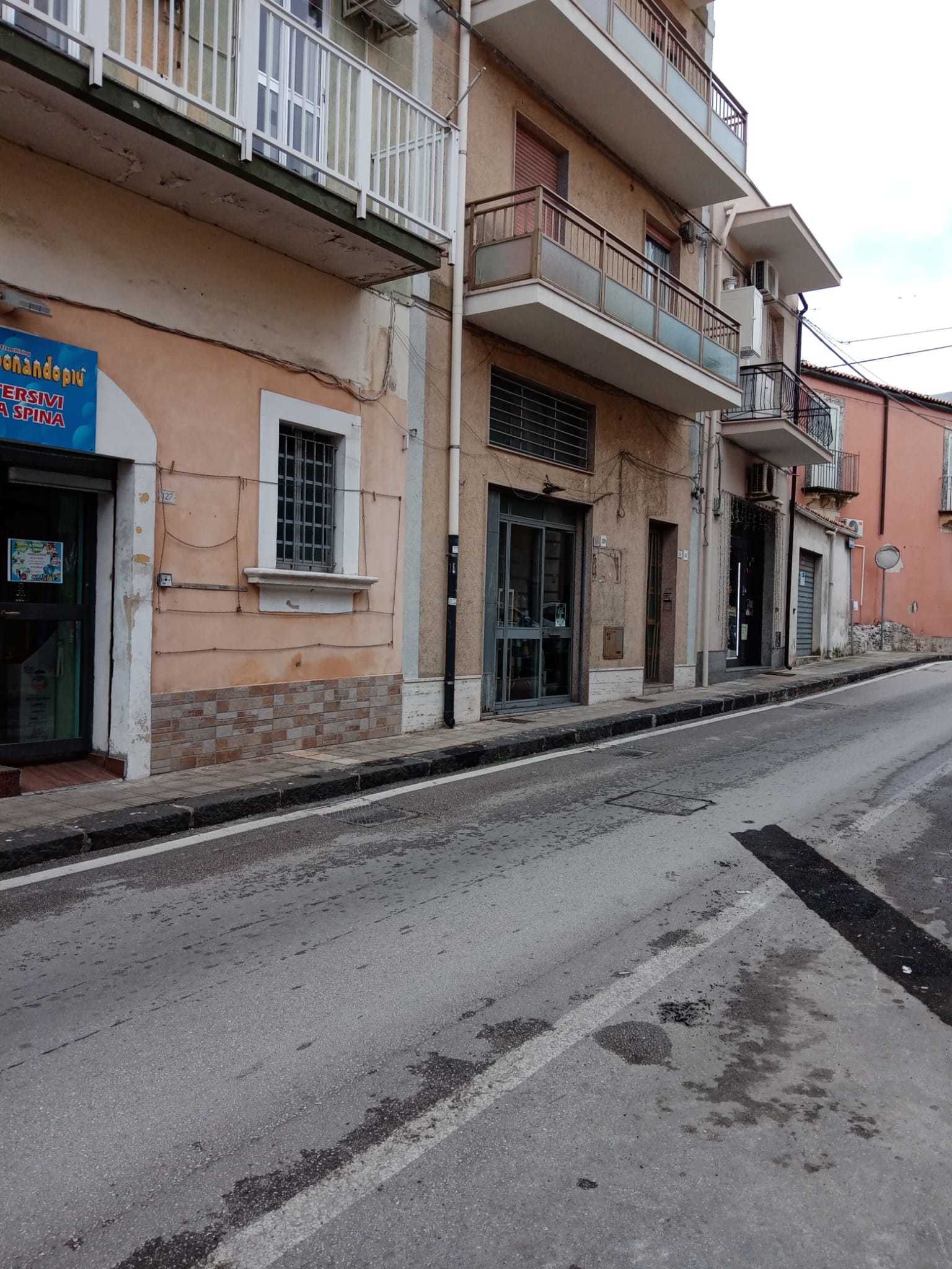 Locale commerciale da ristrutturare, Siracusa belvedere