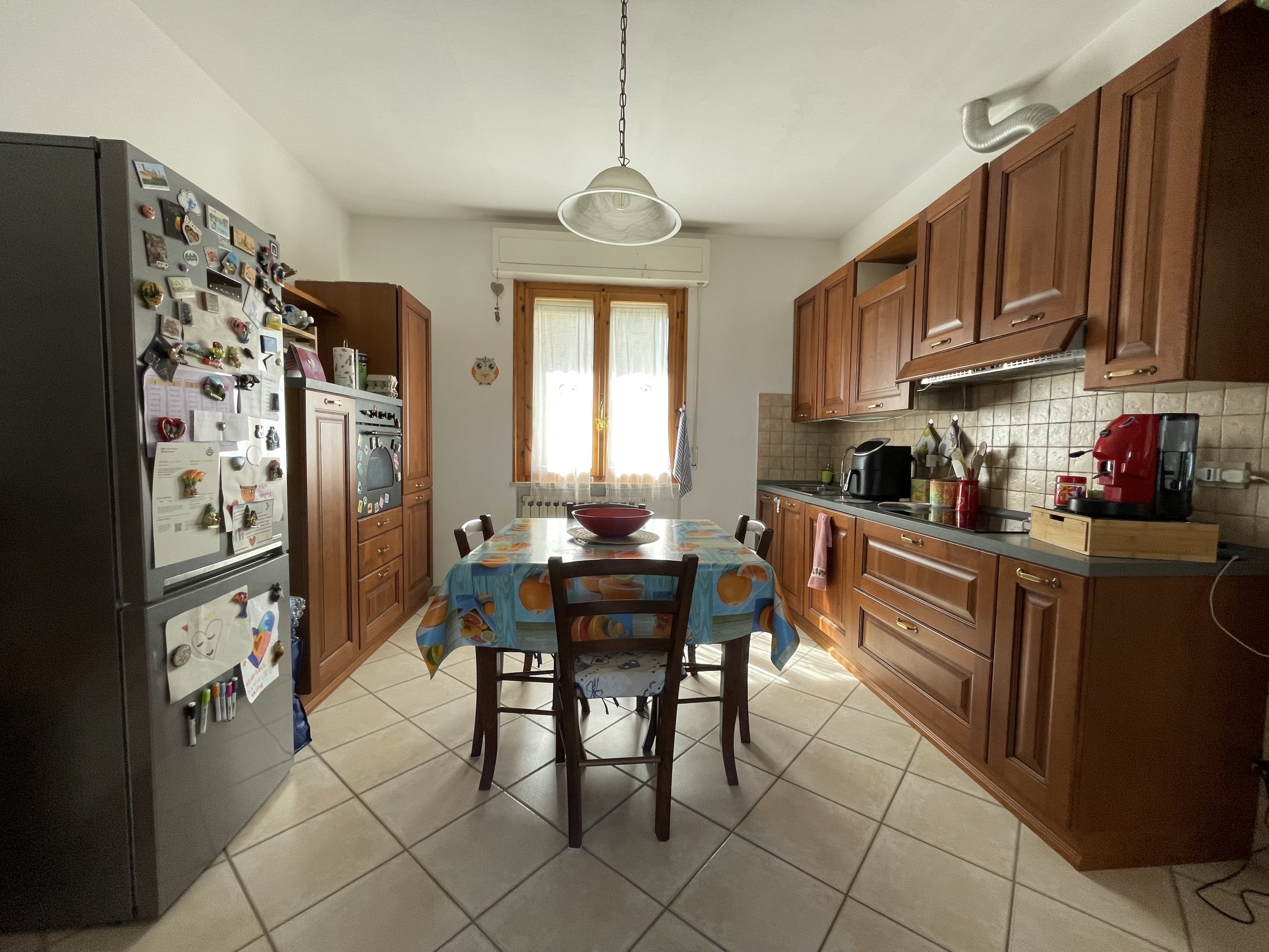 Casa indipendente da ristrutturare in via del paratino, Cecina