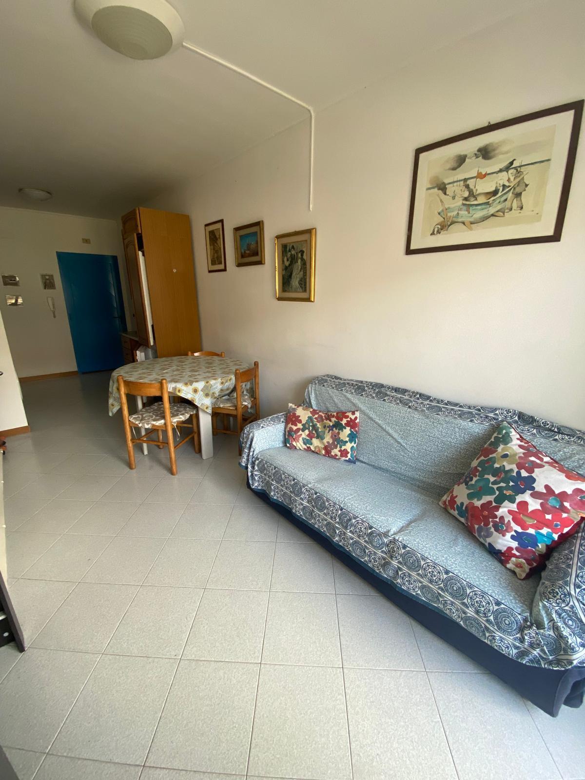 Bilocale in vendita in via aurelia, Cecina