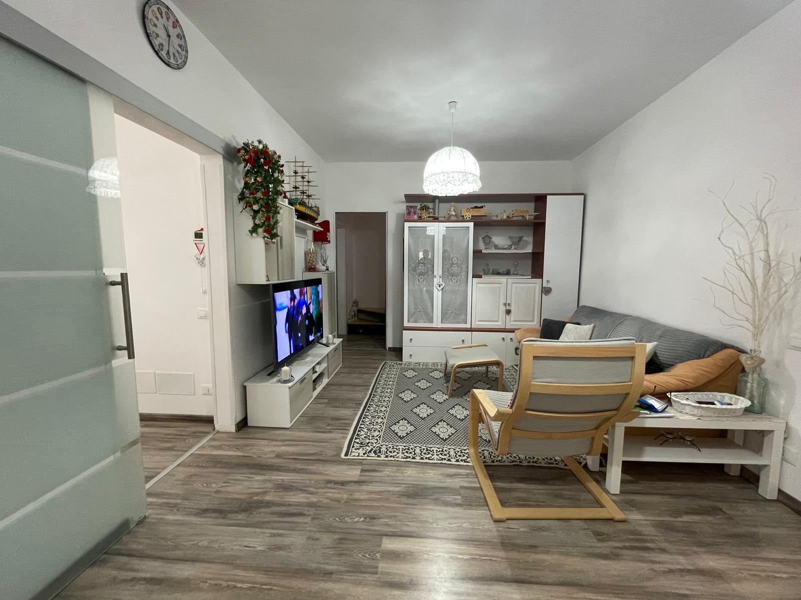 Casa indipendente ristrutturata in via aurelia nord, Cecina