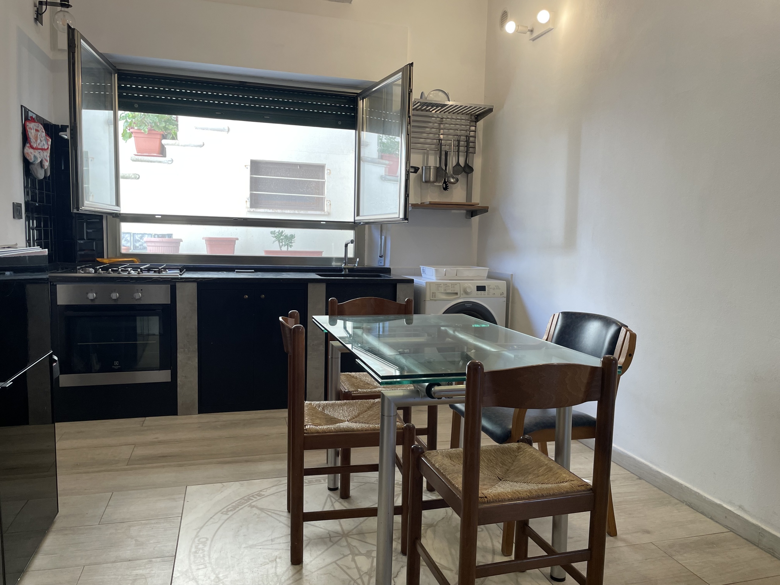 Casa indipendente ristrutturata in viale della vittoria, Cecina