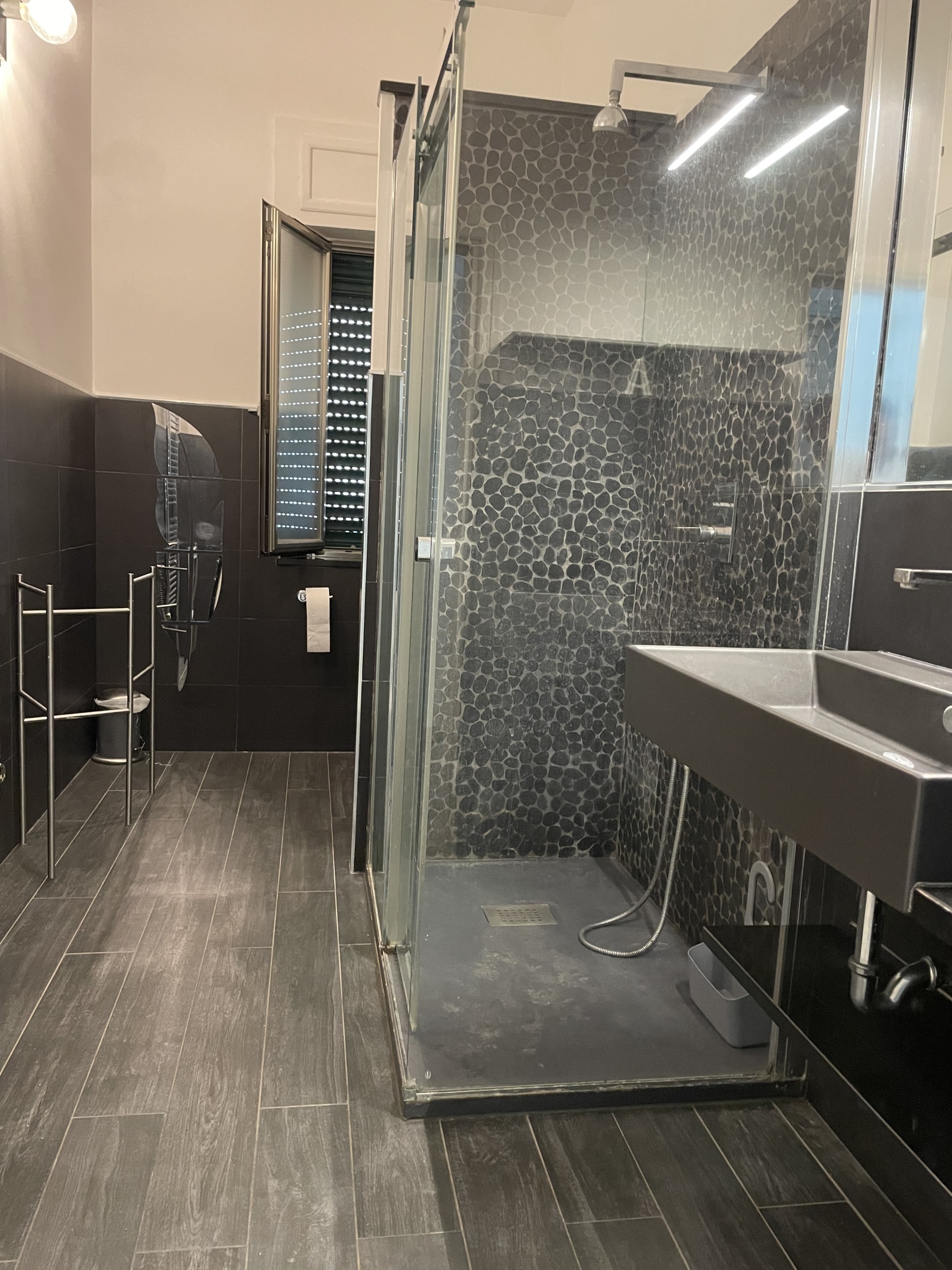 Casa indipendente ristrutturata in viale della vittoria, Cecina