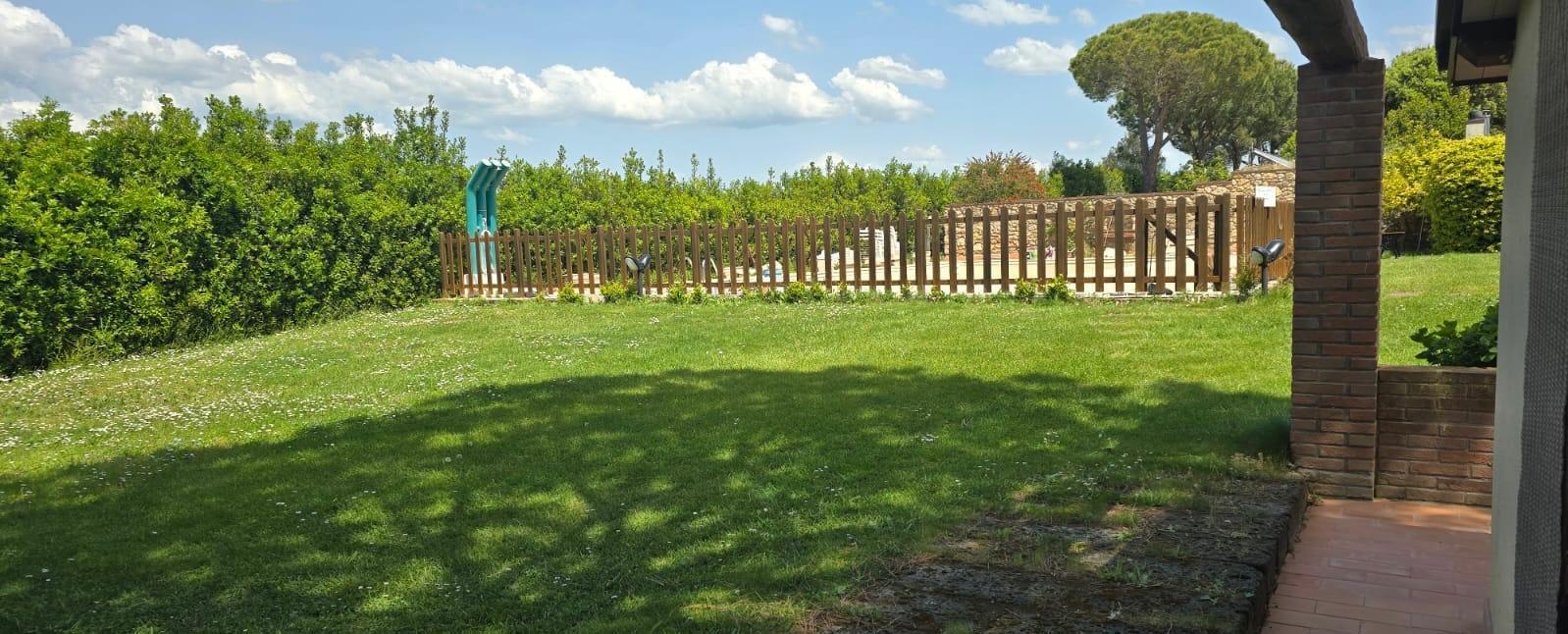 Casa indipendente in vendita in via del paratino, Cecina