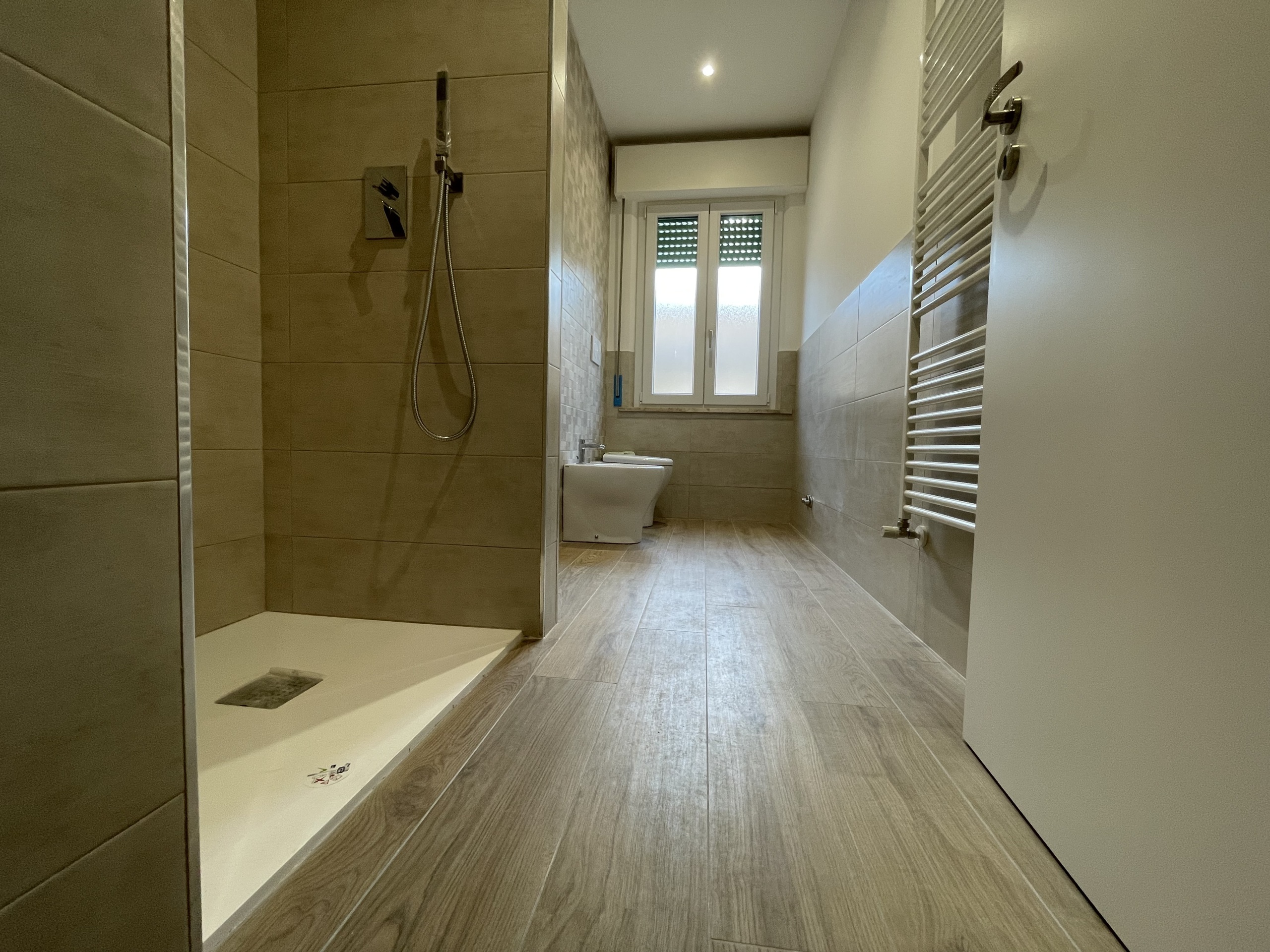 Trilocale ristrutturato in via renato fucini, Cecina