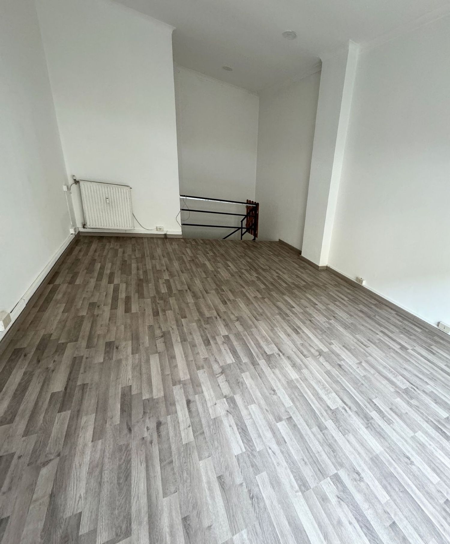 Locale commerciale in vendita a Rignano Flaminio