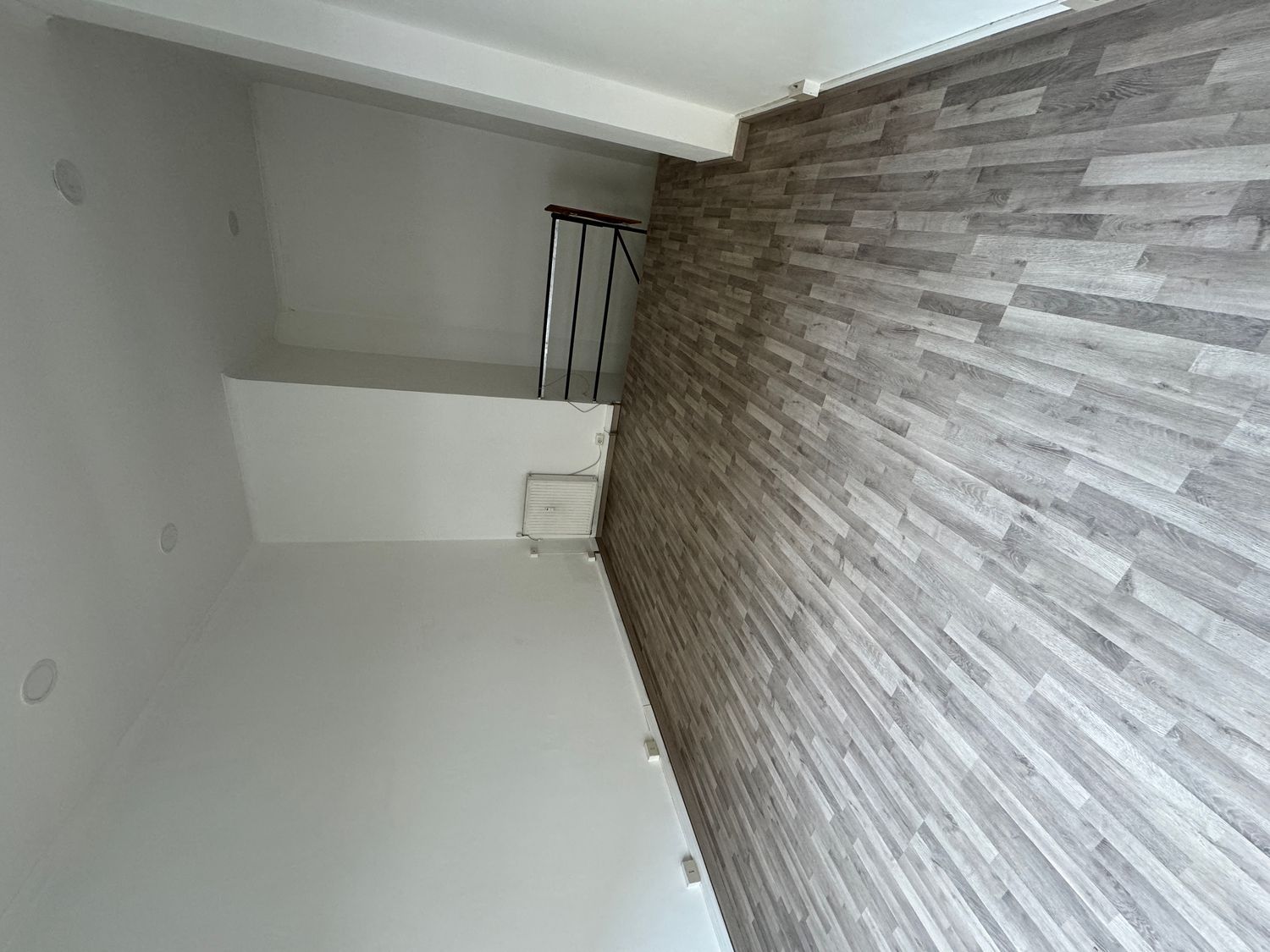 Locale commerciale in vendita a Rignano Flaminio