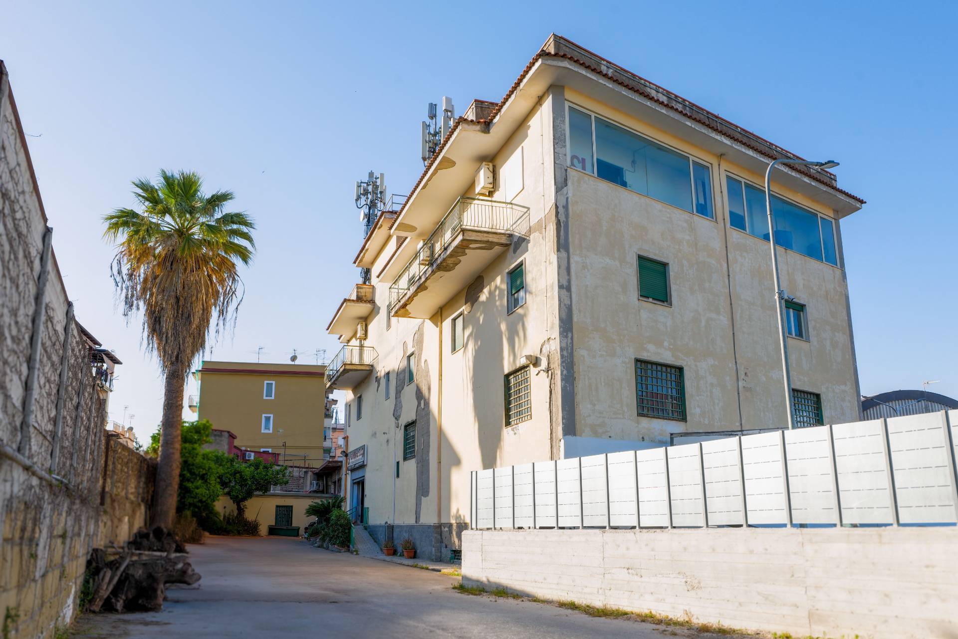 Locale commerciale in vendita a Casavatore