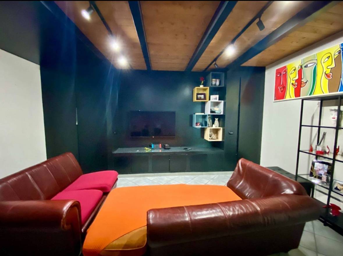 Appartamento in vendita a Napoli, Porto