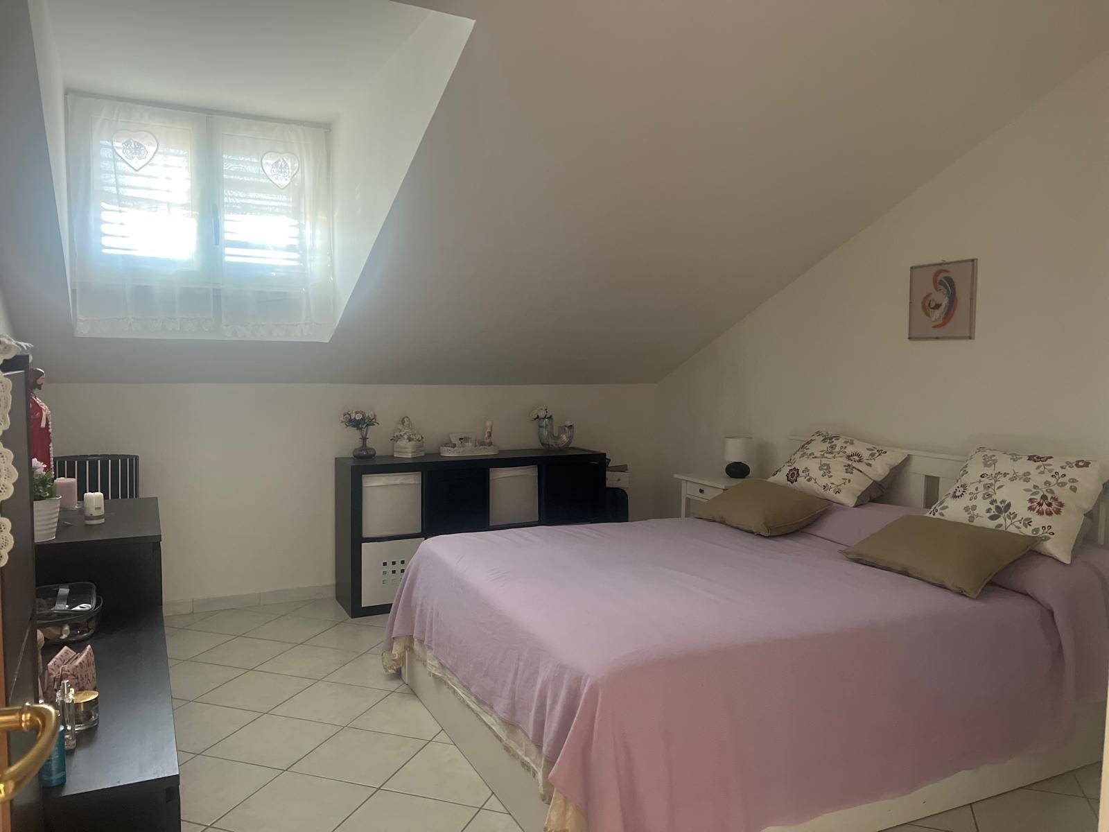 Mansarda in vendita a Giugliano in Campania, Varcaturo