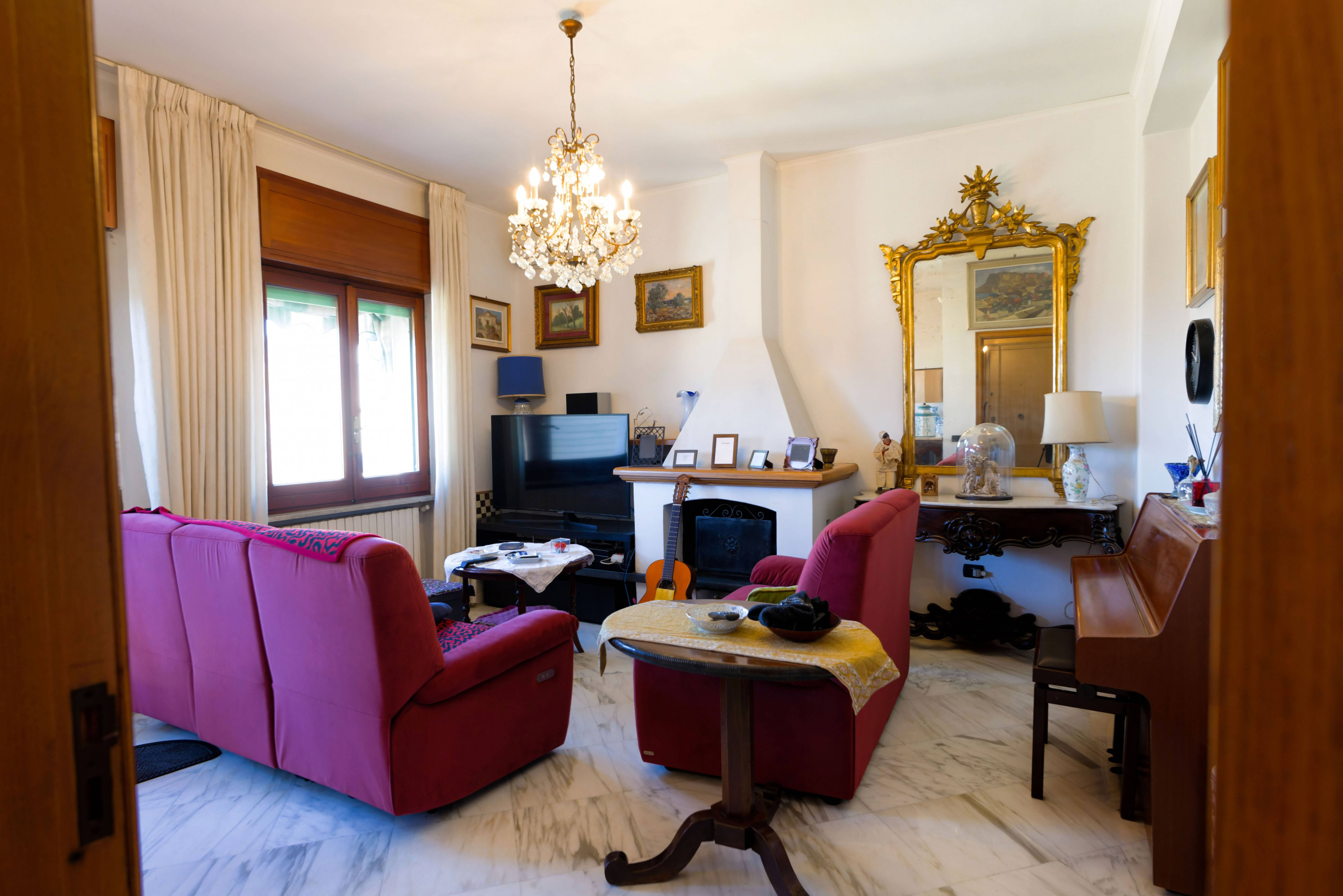 Appartamento in vendita a Napoli