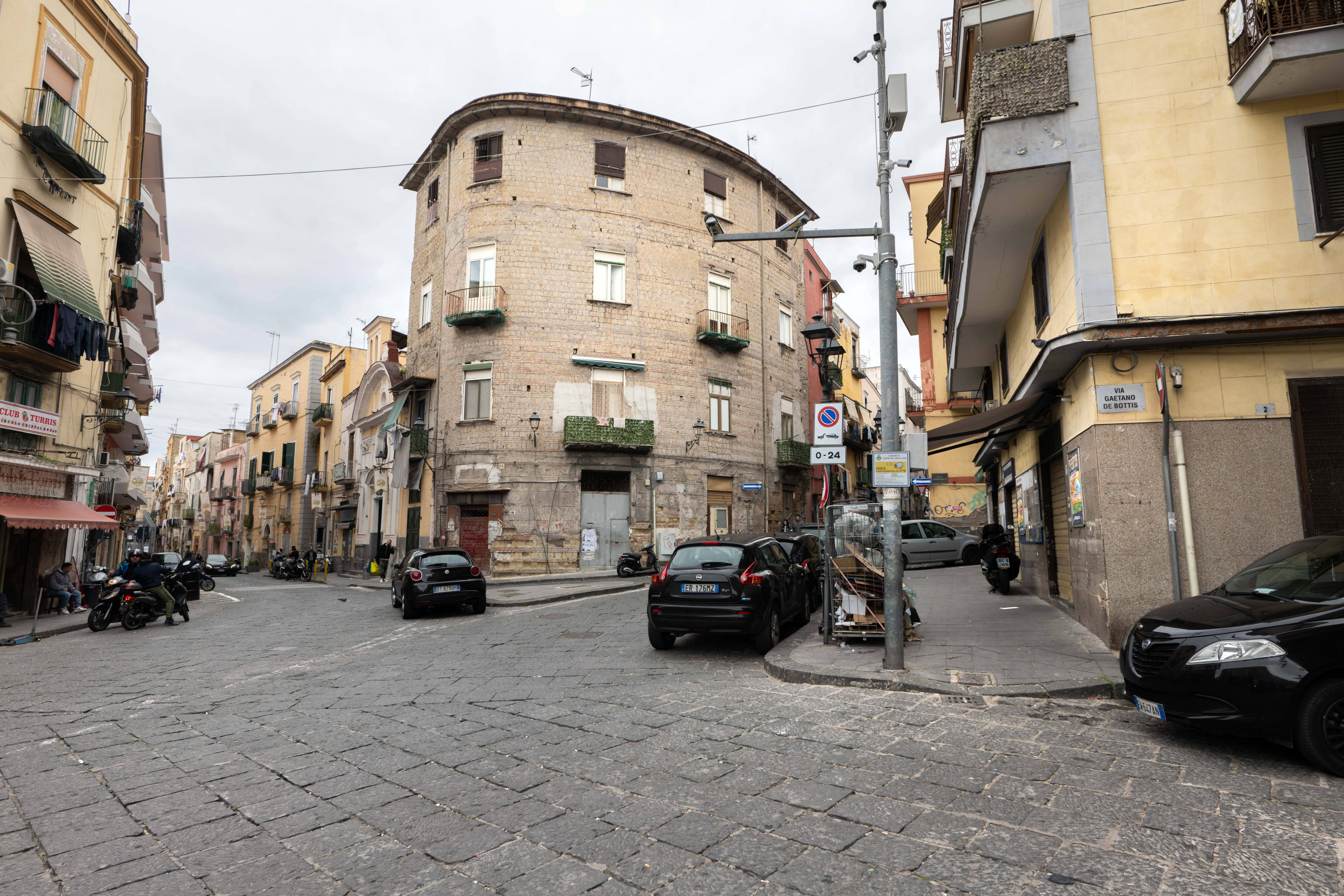 Locale commerciale in vendita a Torre del Greco