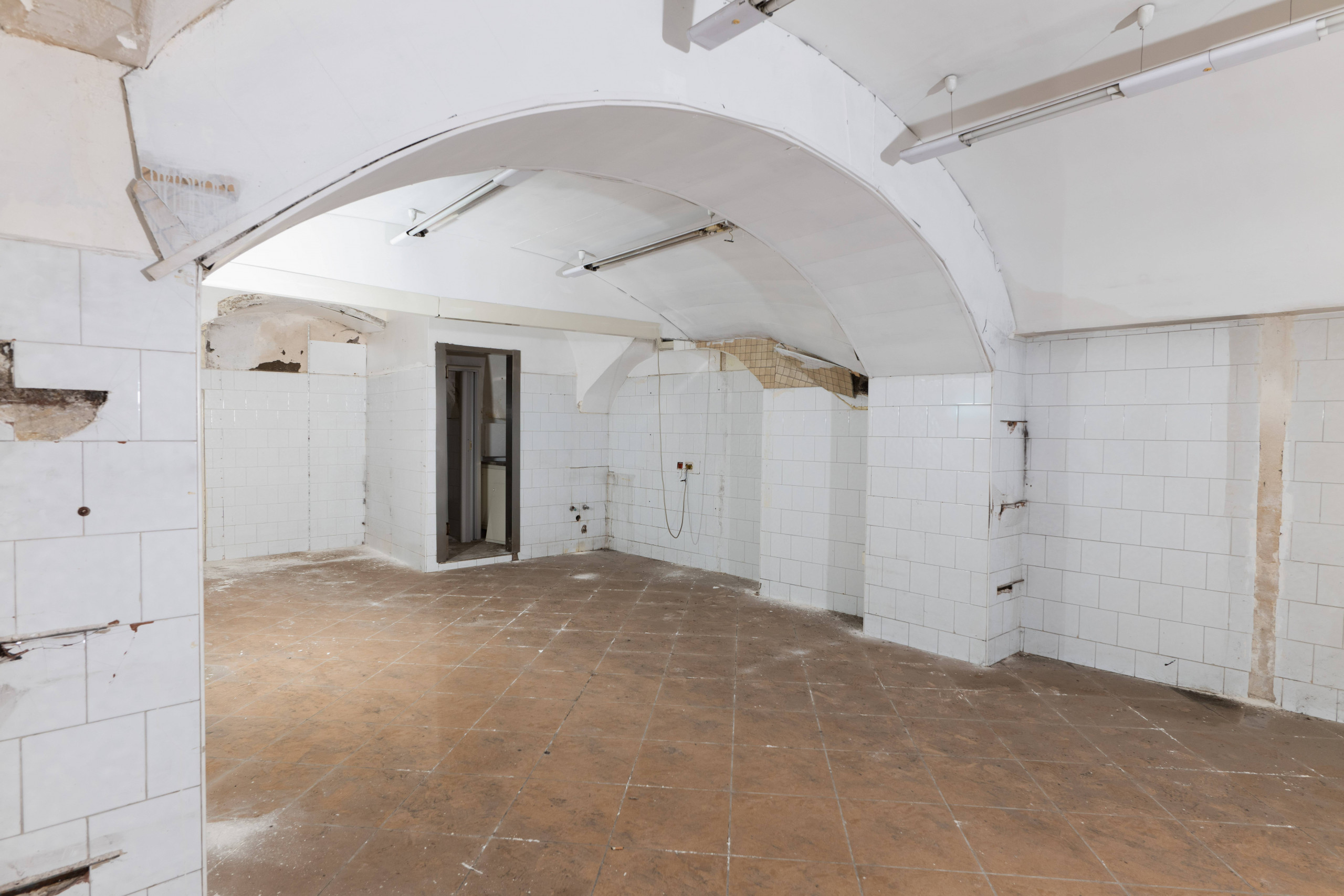 Locale commerciale in vendita a Torre del Greco