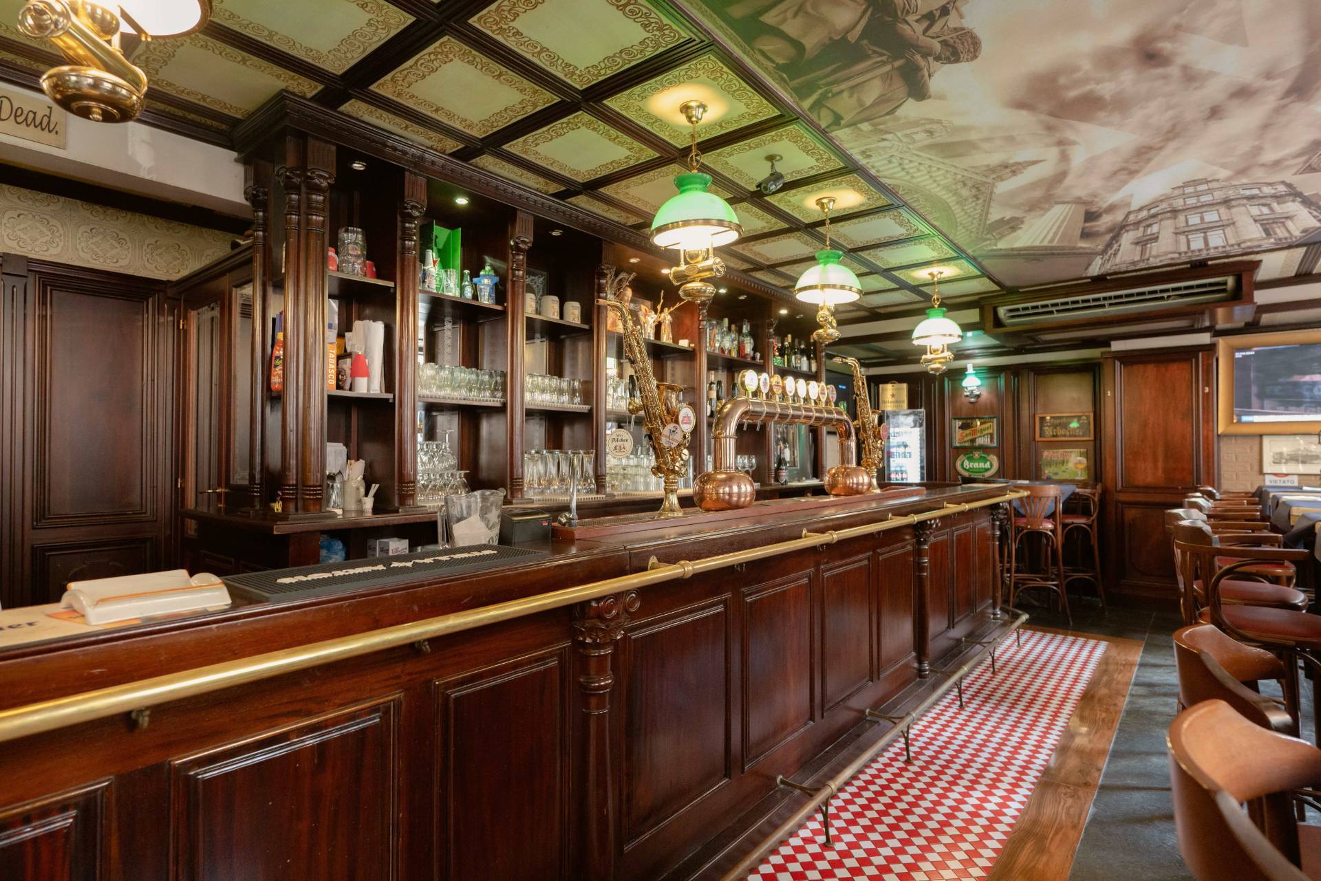 Attivit commerciale in vendita a Napoli, Vomero