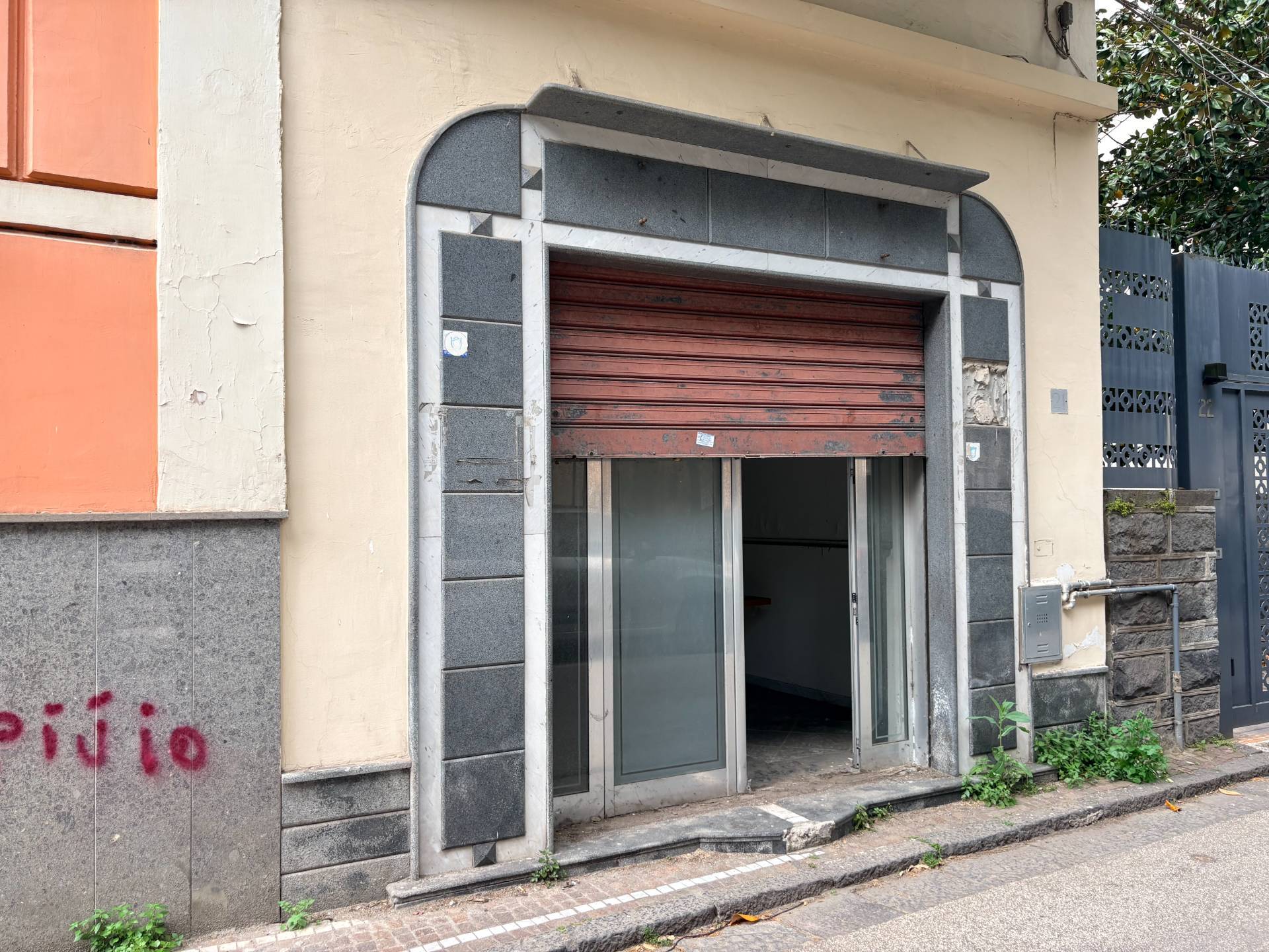 Attivit commerciale in affitto a Aversa