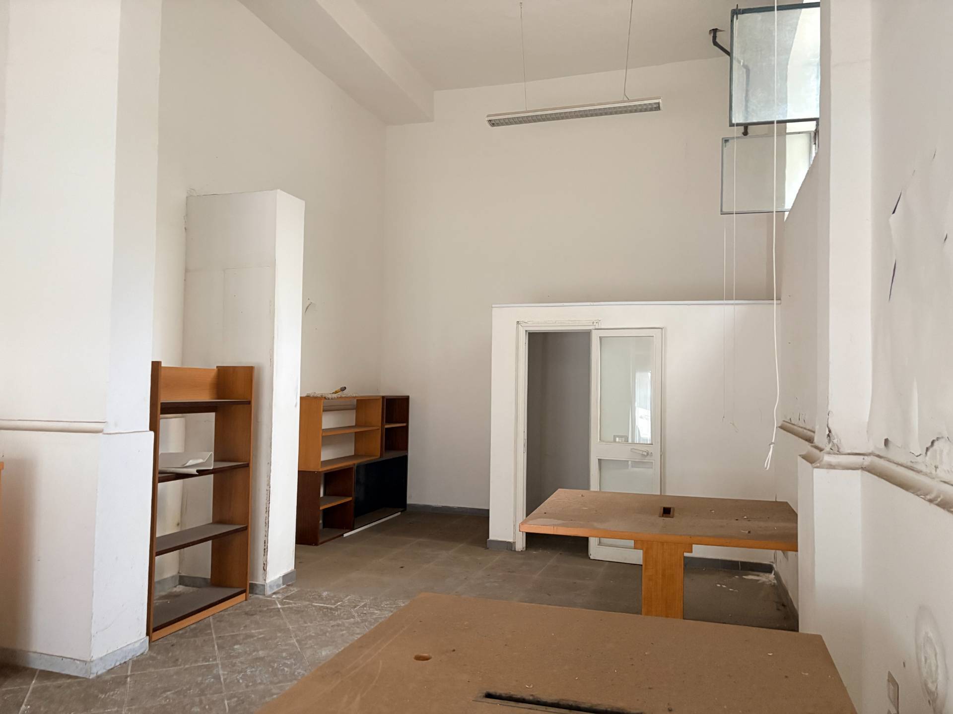 Attivit commerciale in affitto a Aversa