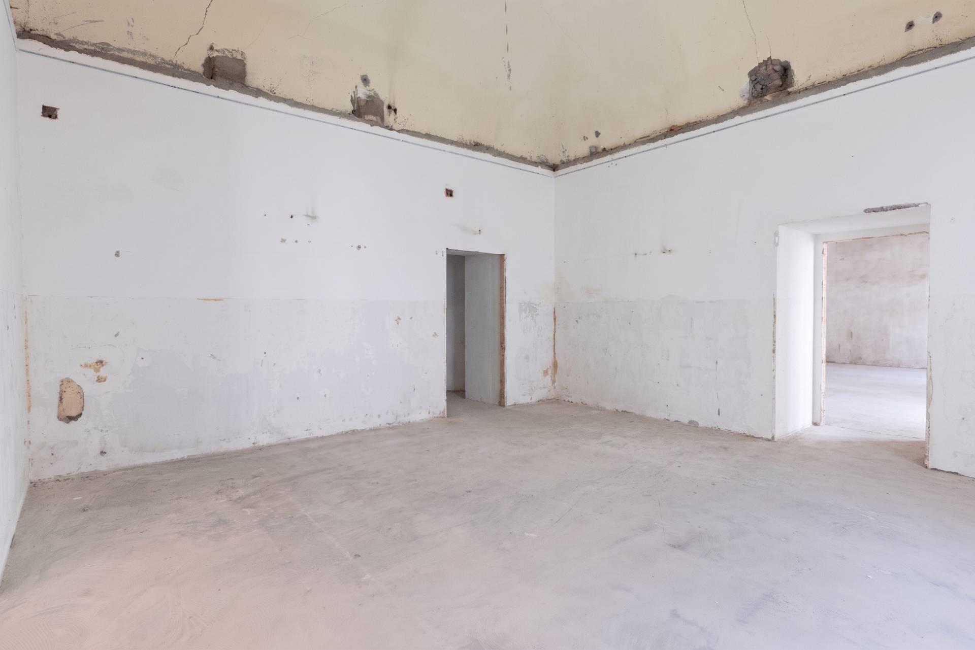 Palazzo intero stabile in vendita a Torre Annunziata