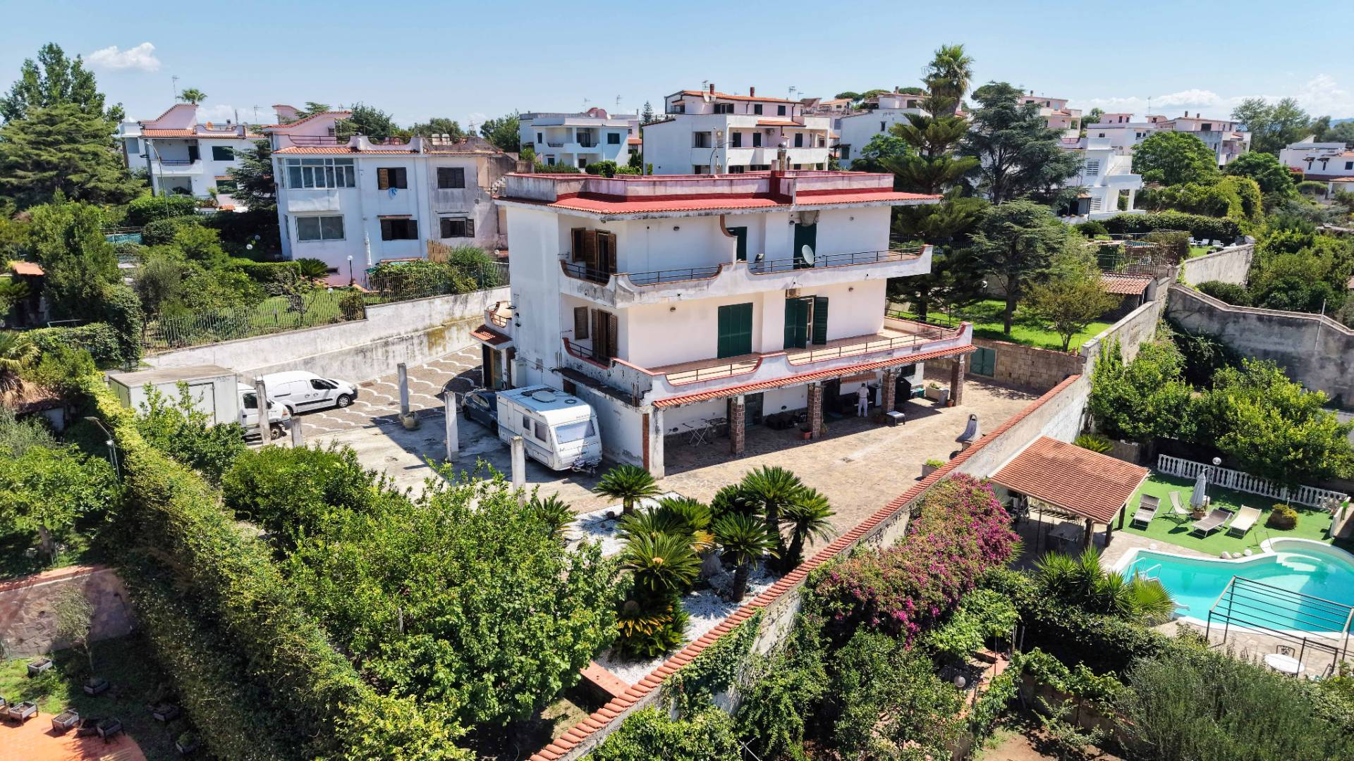Villa bifamiliare in vendita a Giugliano in Campania, Licola