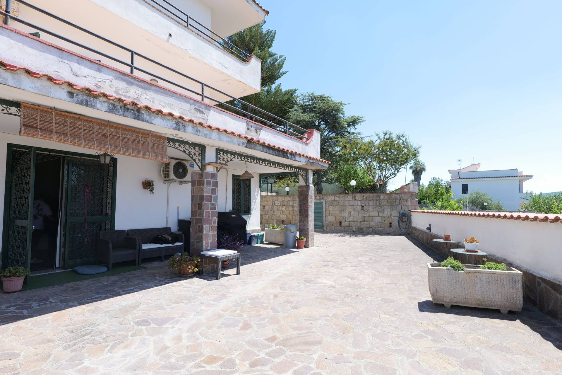 Villa bifamiliare in vendita a Giugliano in Campania, Licola
