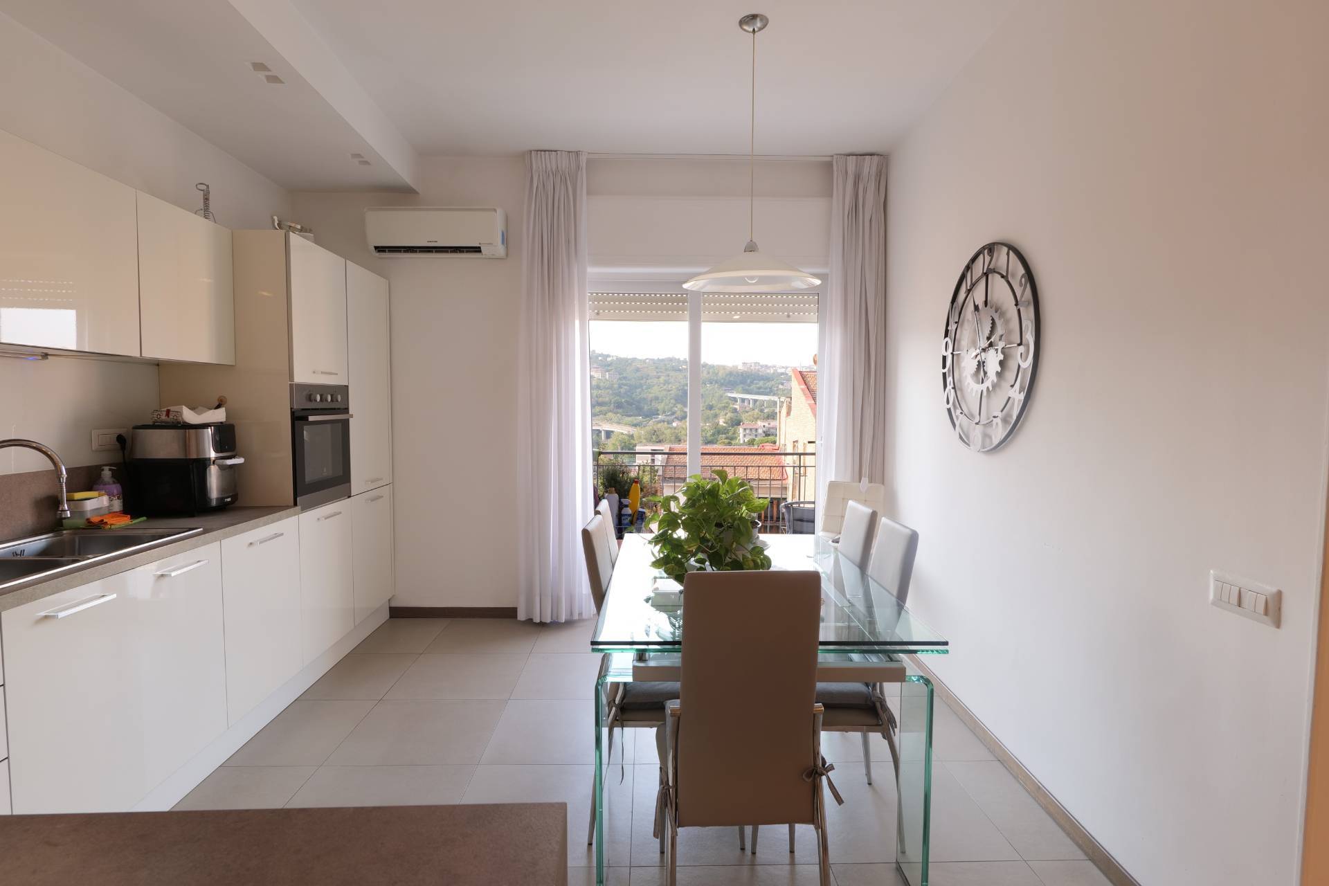 Appartamento in affitto a Napoli