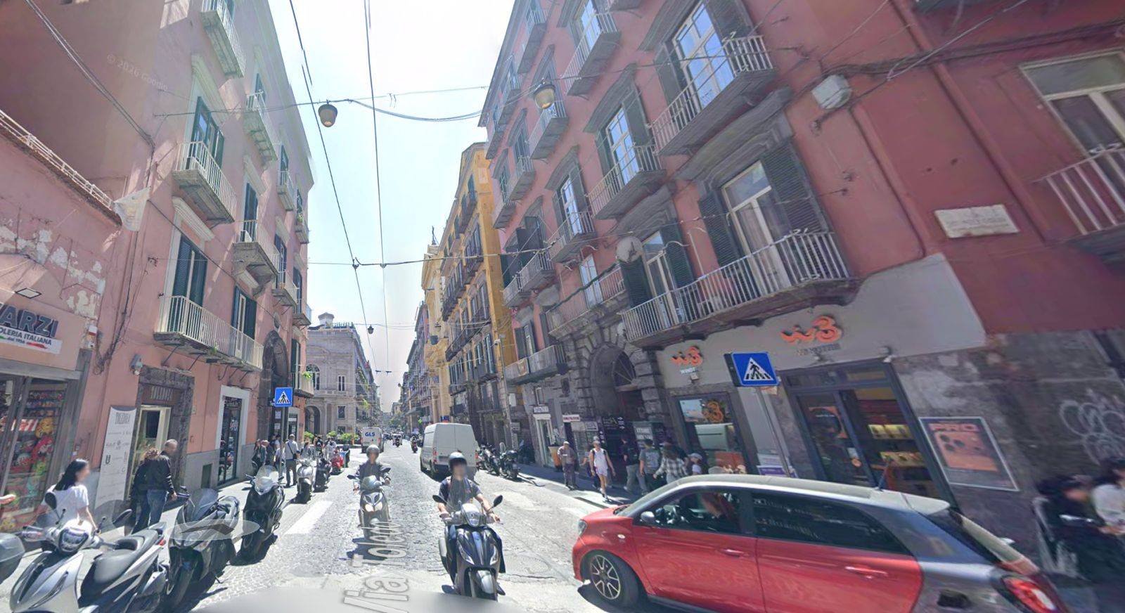 Attivit commerciale in affitto a Napoli
