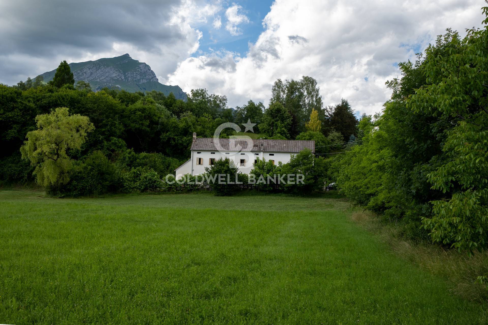 Rustico/Casale/Corte in vendita a Ponte nelle Alpi