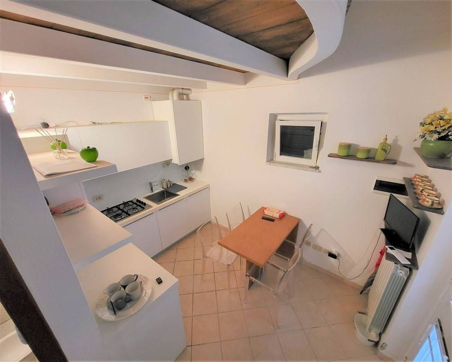 Casa indipendente nuova a Massa