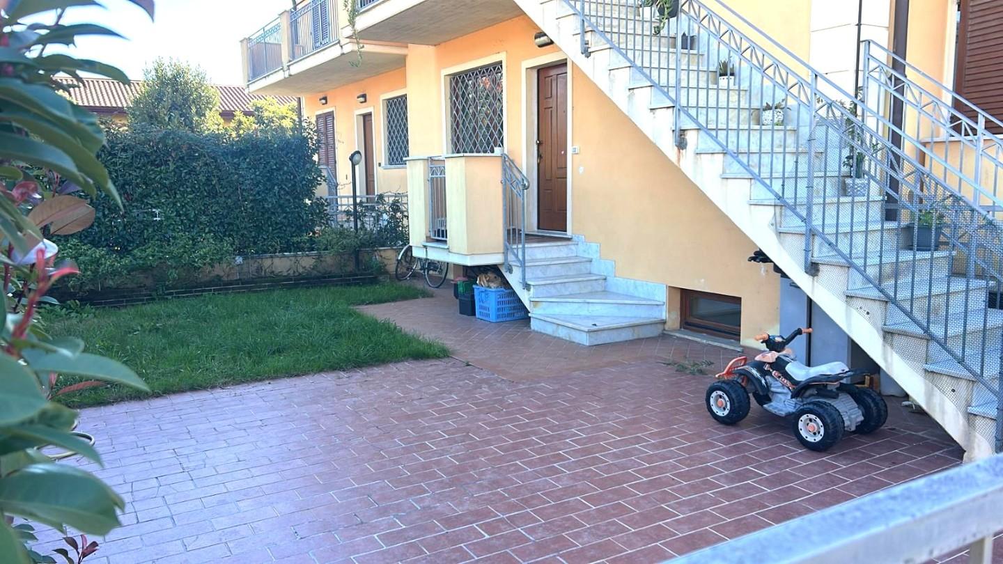 Appartamento con giardino, Massa ricortola