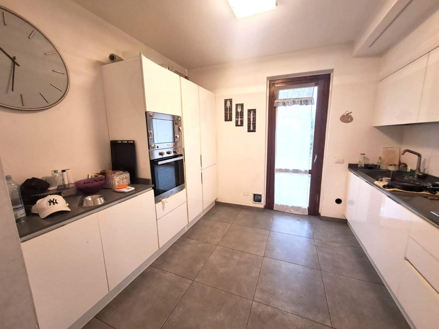 Appartamento con giardino, Massa ricortola