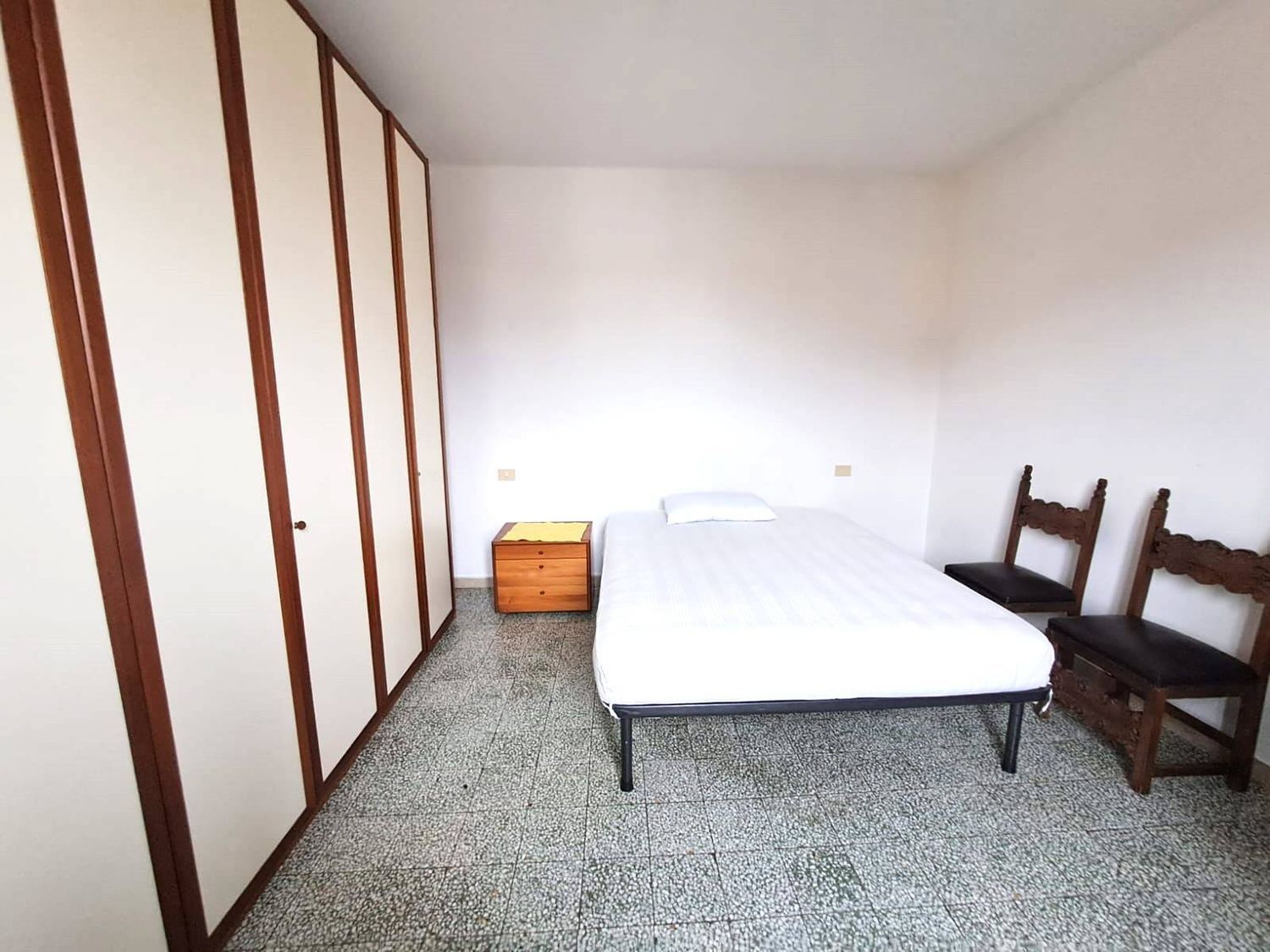 Trilocale arredato in affitto a Carrara