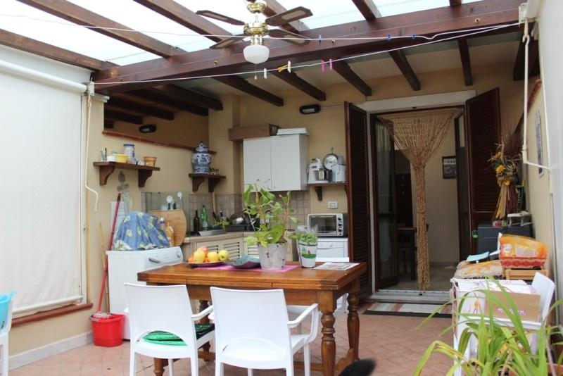 Villa con giardino, Massa cervara