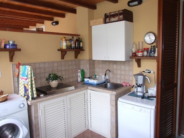 Villa con giardino, Massa cervara