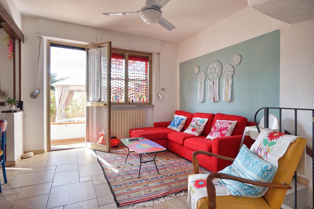 Villa con giardino, Massa marina di