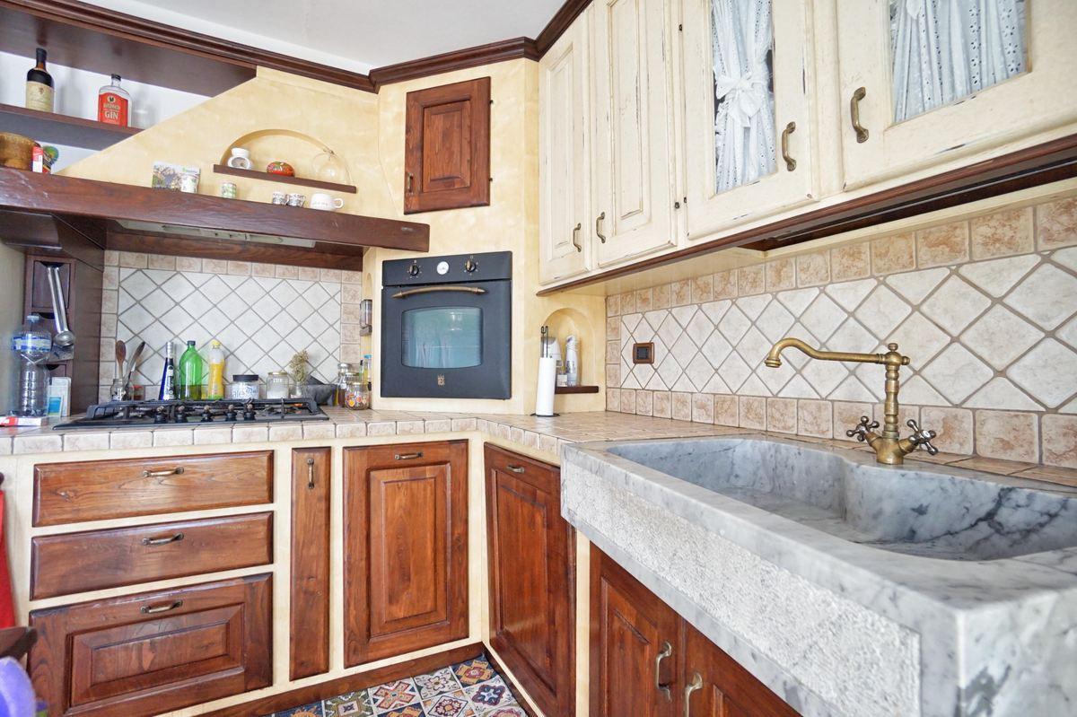 Villa con giardino, Massa marina di