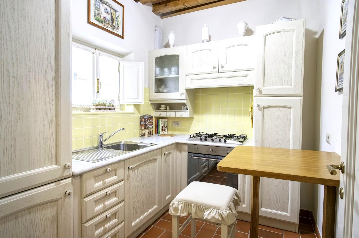 Casa indipendente arredata in affitto a Forte dei Marmi