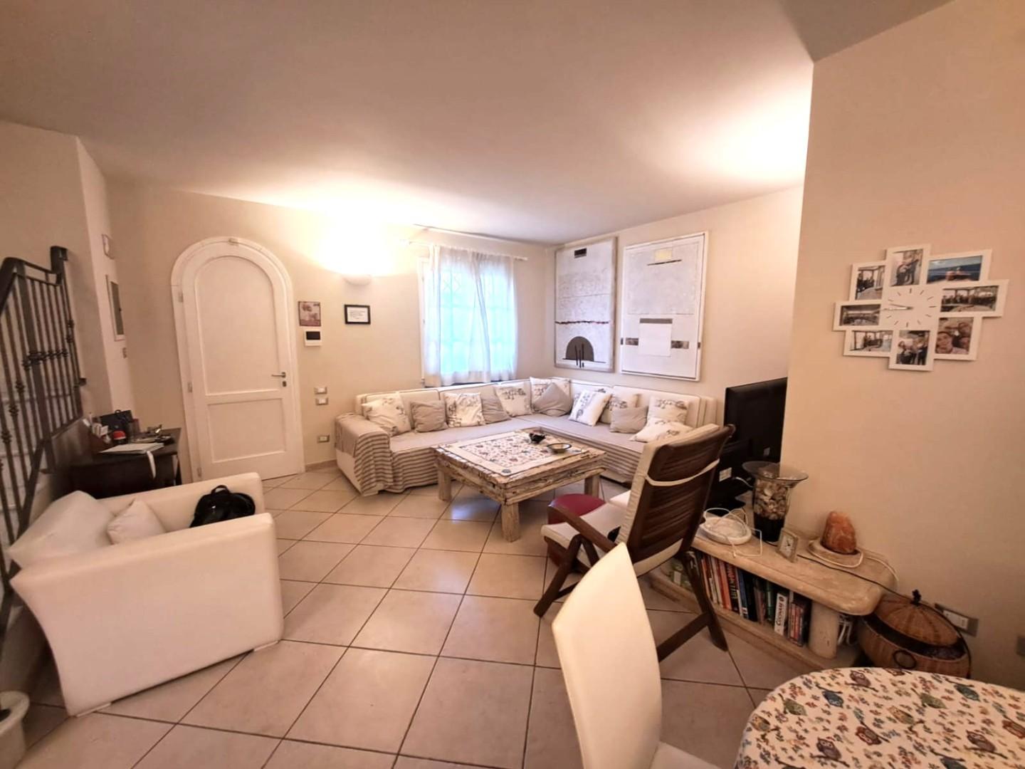 Villa arredata in affitto, Montignoso cinquale